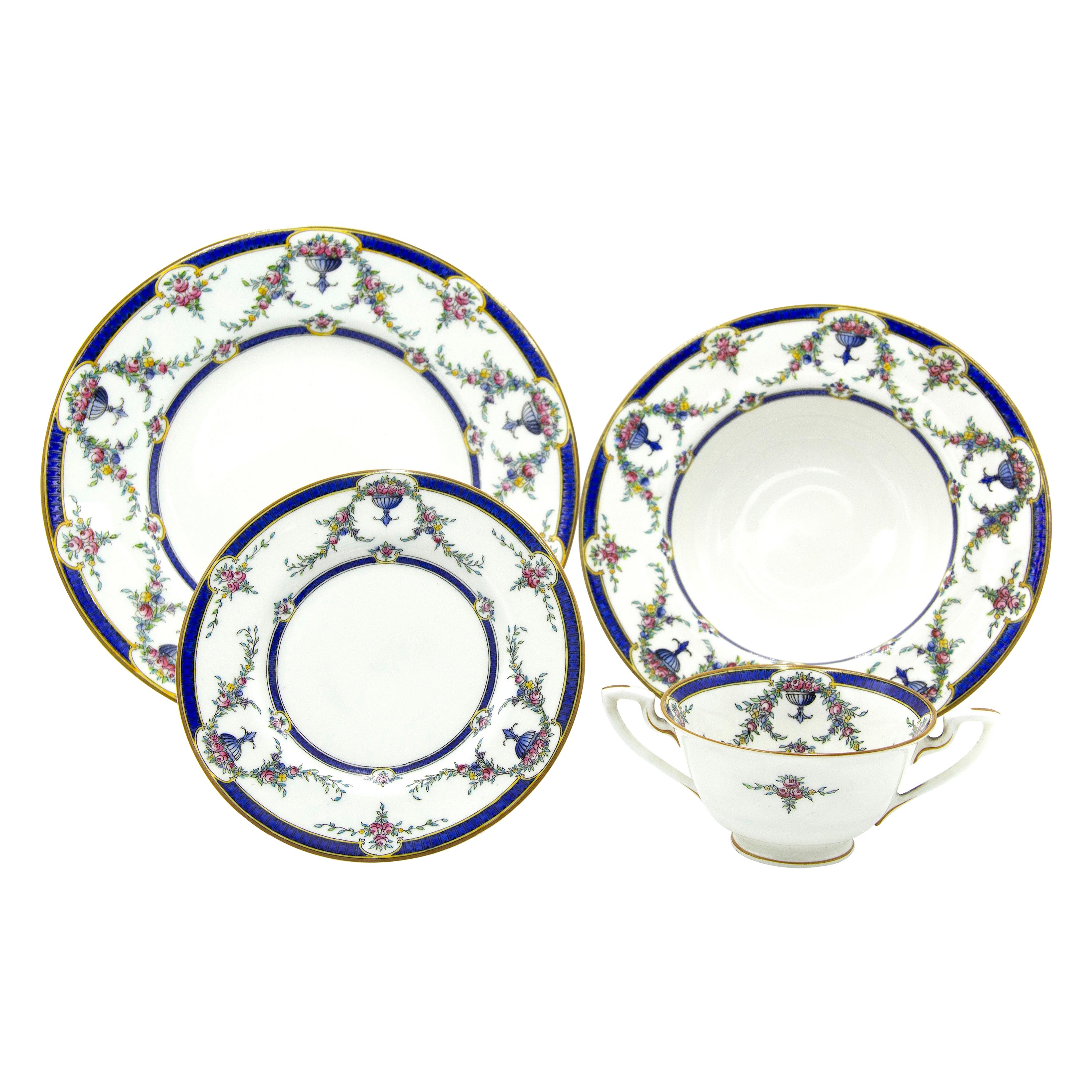 19th Century English Victorian Porcelain Dinner Set