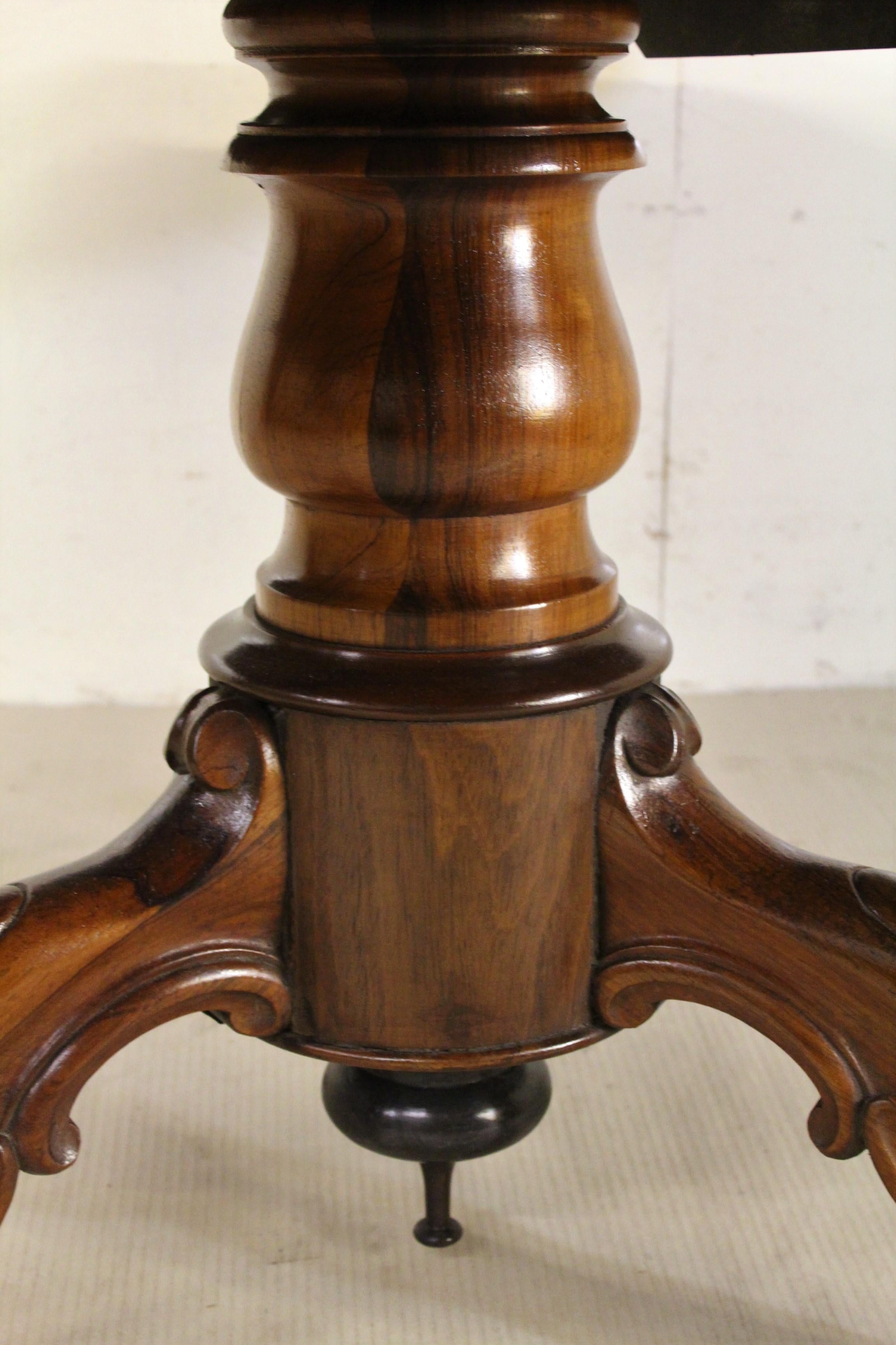 19th Century English Victorian Rosewood Loo Table 8