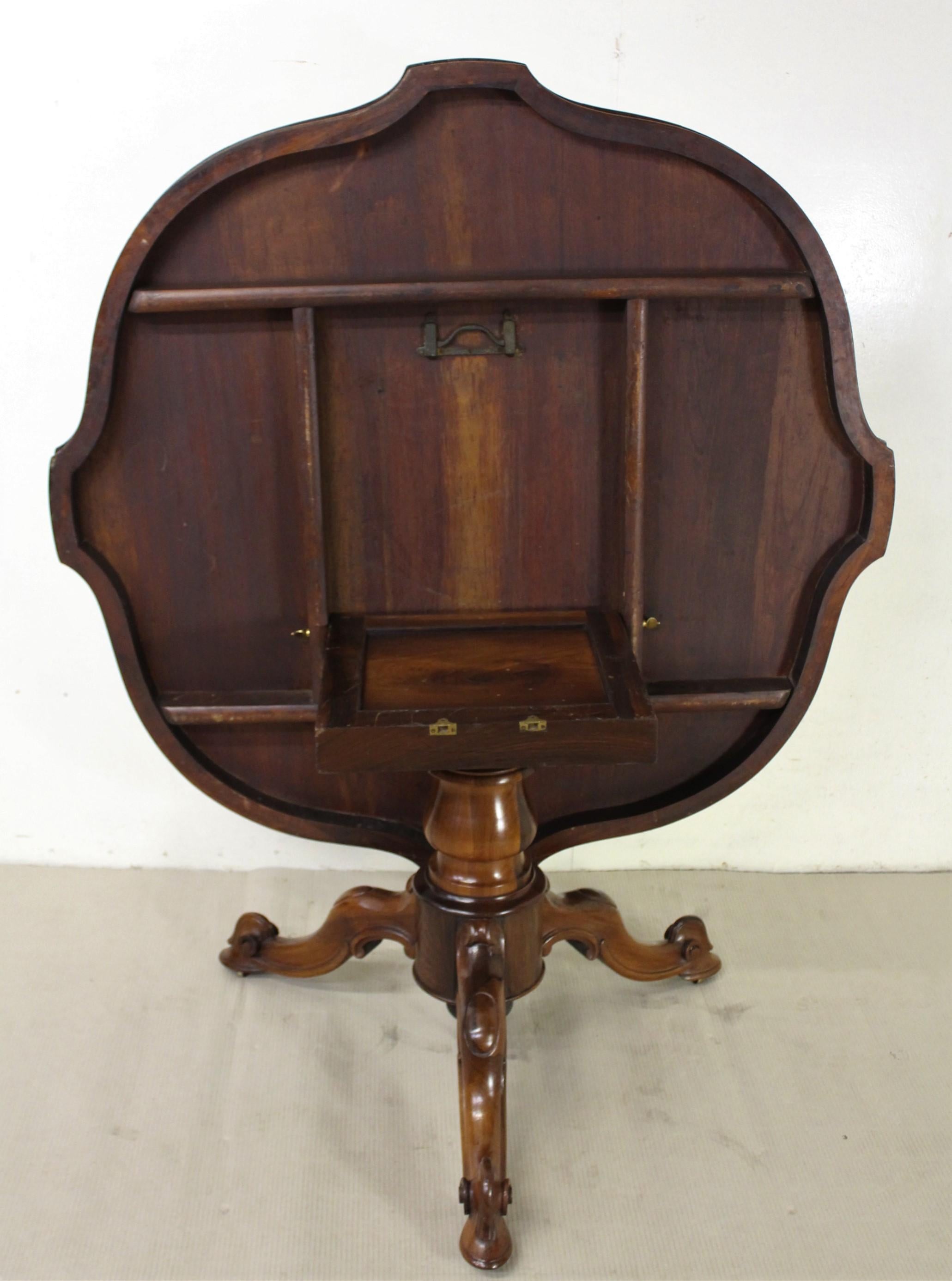 19th Century English Victorian Rosewood Loo Table 5