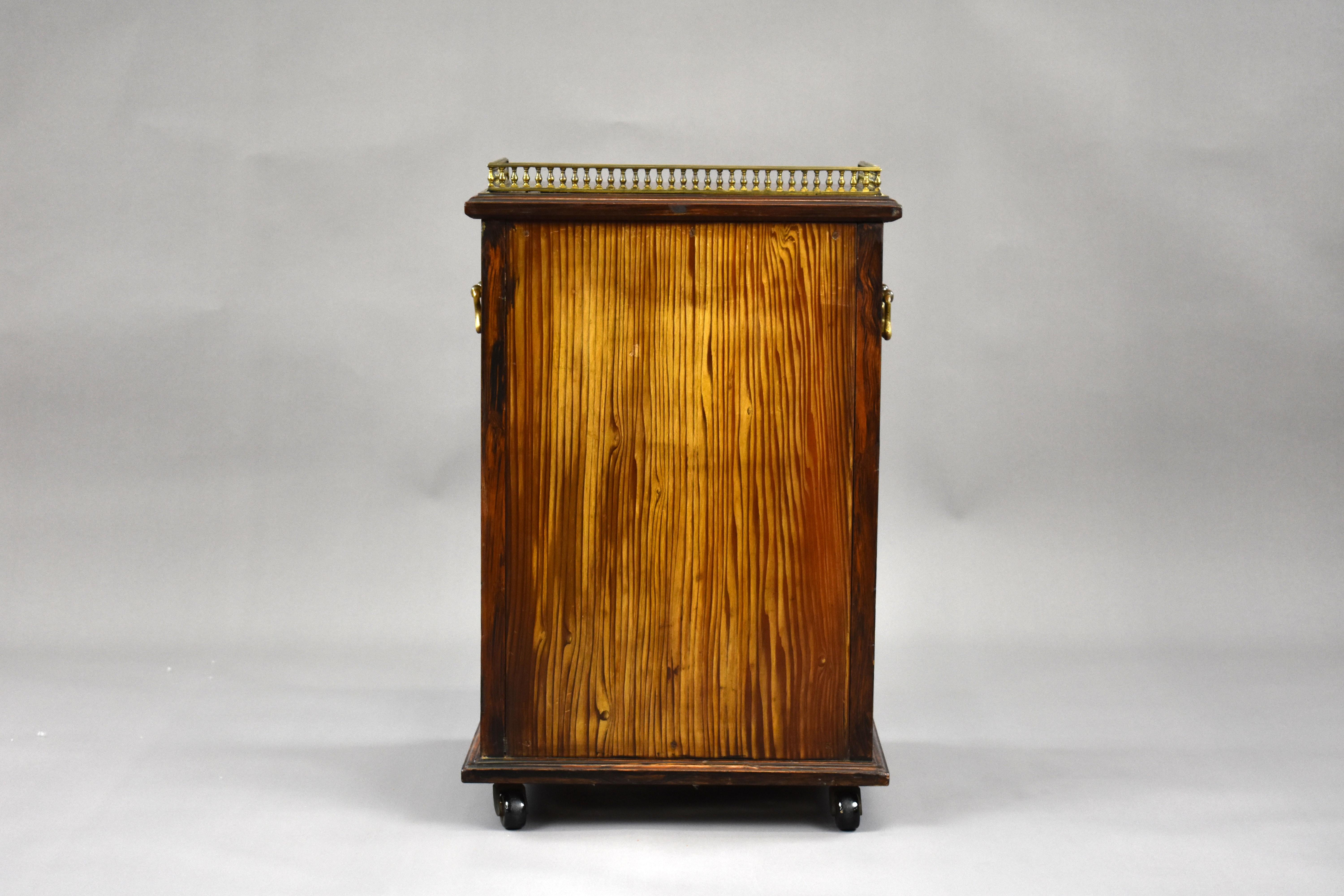 19th Century English Victorian Rosewood Marquetry Coal Purdonium For Sale 13