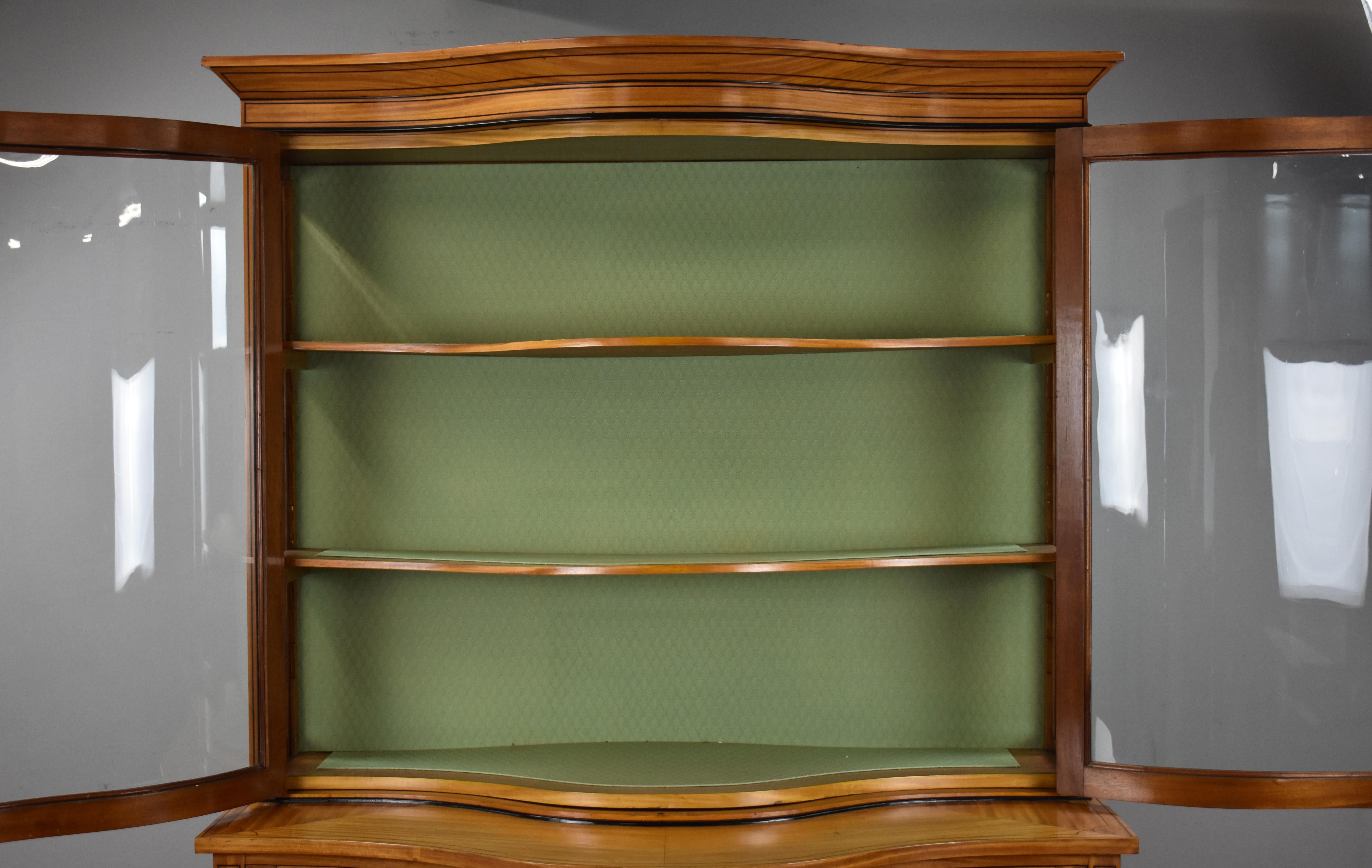 19th Century English Victorian Satinwood Display Cabinet For Sale 6