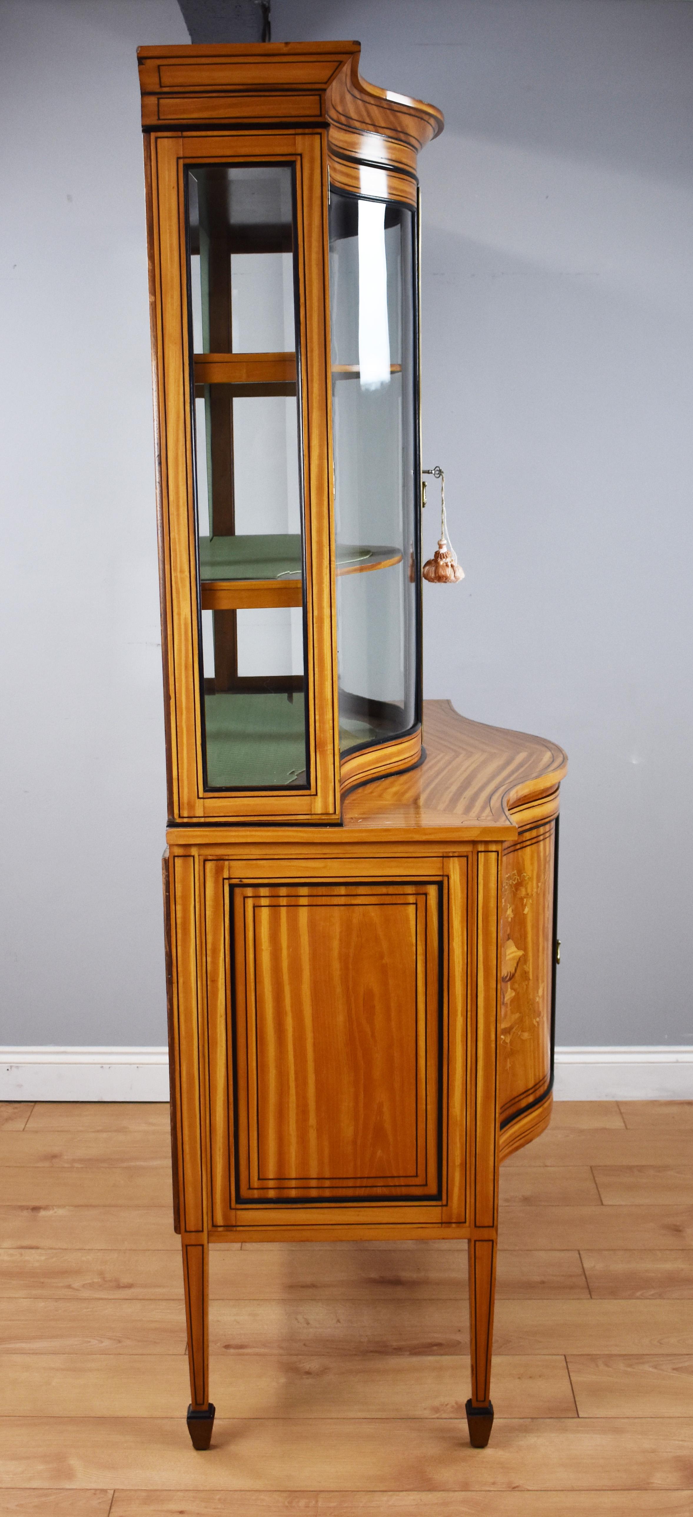 19th Century English Victorian Satinwood Display Cabinet For Sale 8