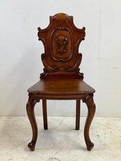 19th Century English Victorian Shield Back Hall Chair of Oak