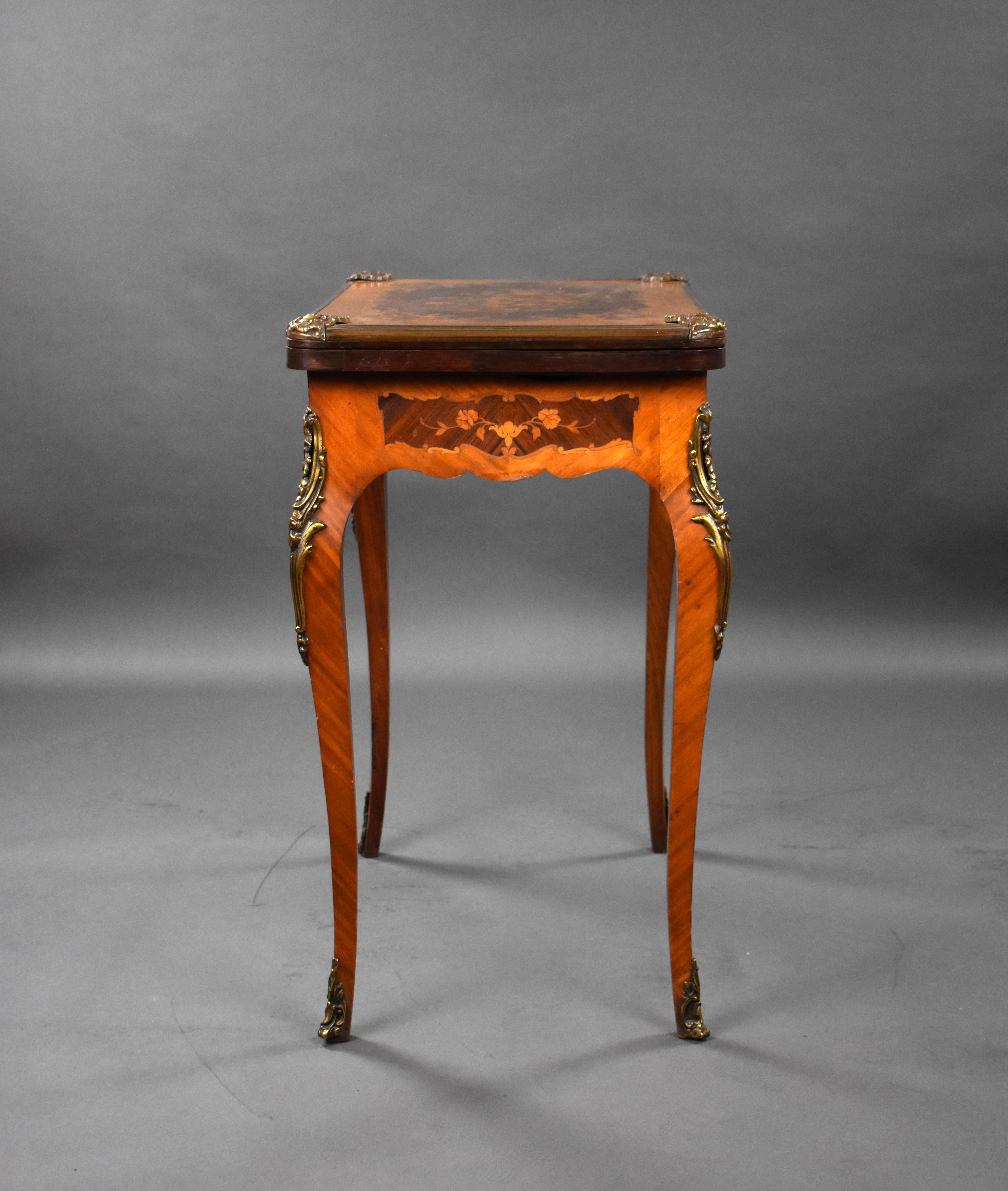19th Century English Victorian Walnut & Marquetry Card Table & Vanity For Sale 8