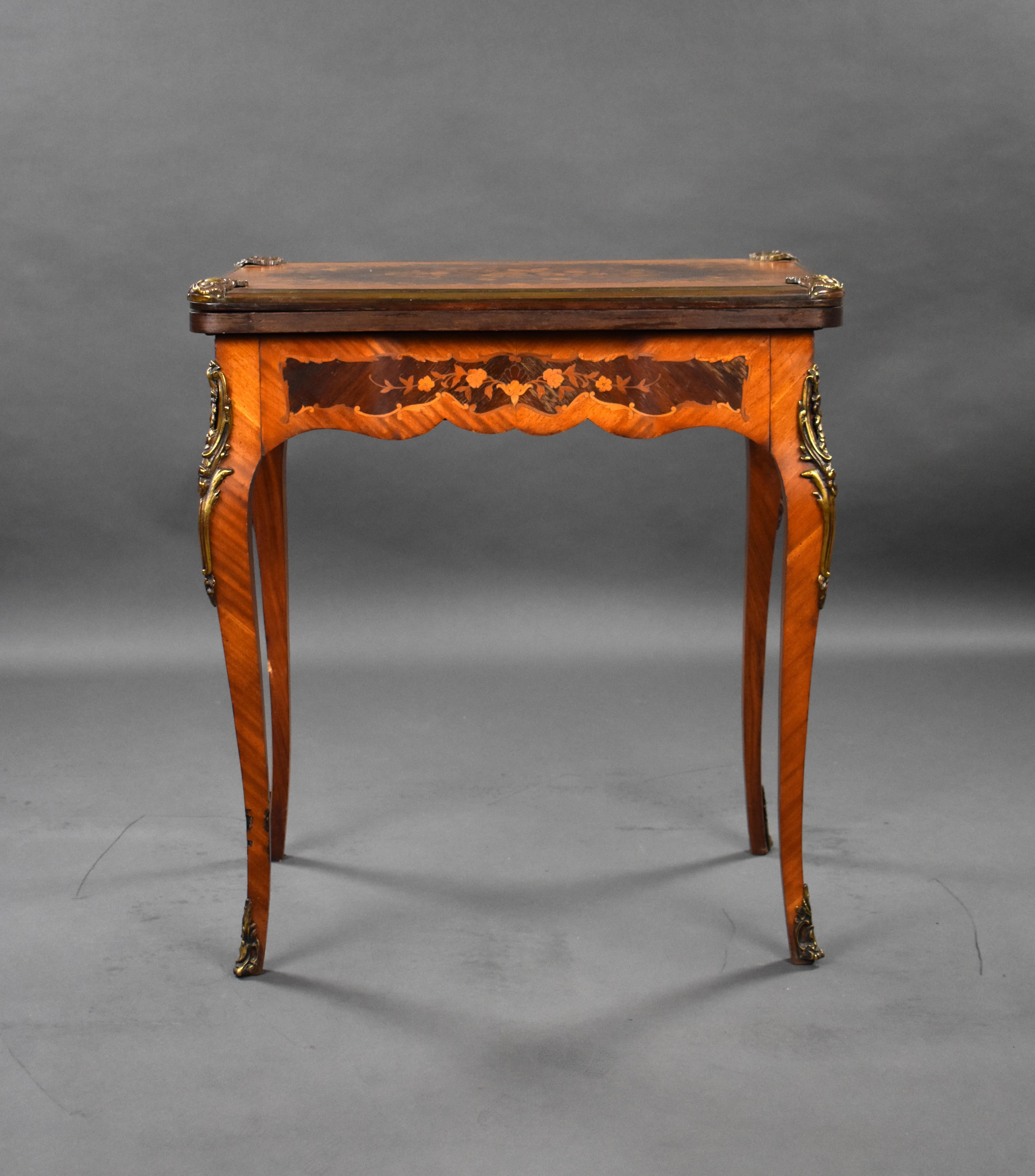 19th Century English Victorian Walnut & Marquetry Card Table & Vanity For Sale 10