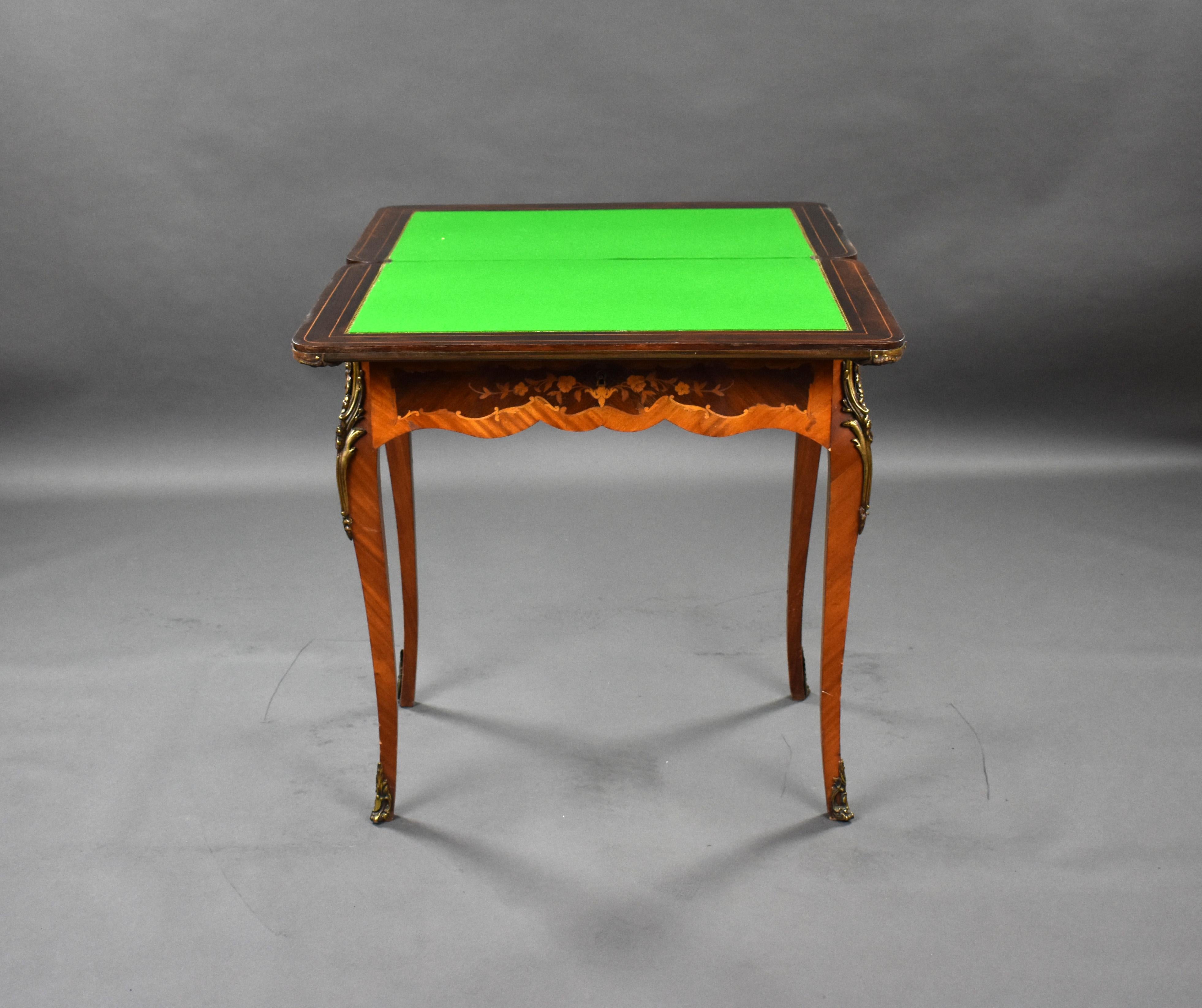 19th Century English Victorian Walnut & Marquetry Card Table & Vanity For Sale 6