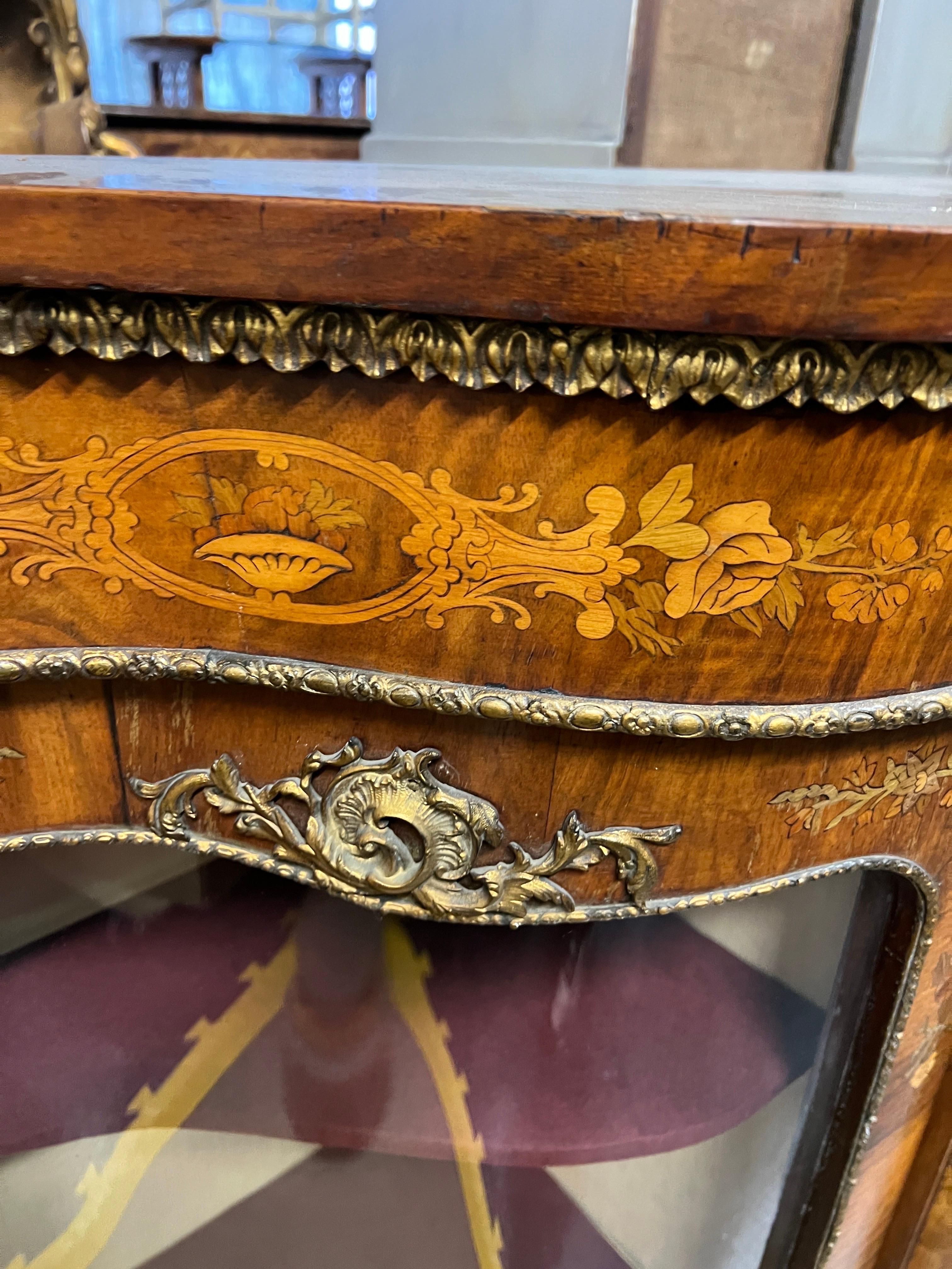 19th century English Victorian Walnut Sideboard Inlaid Marquetry with Bronze  4