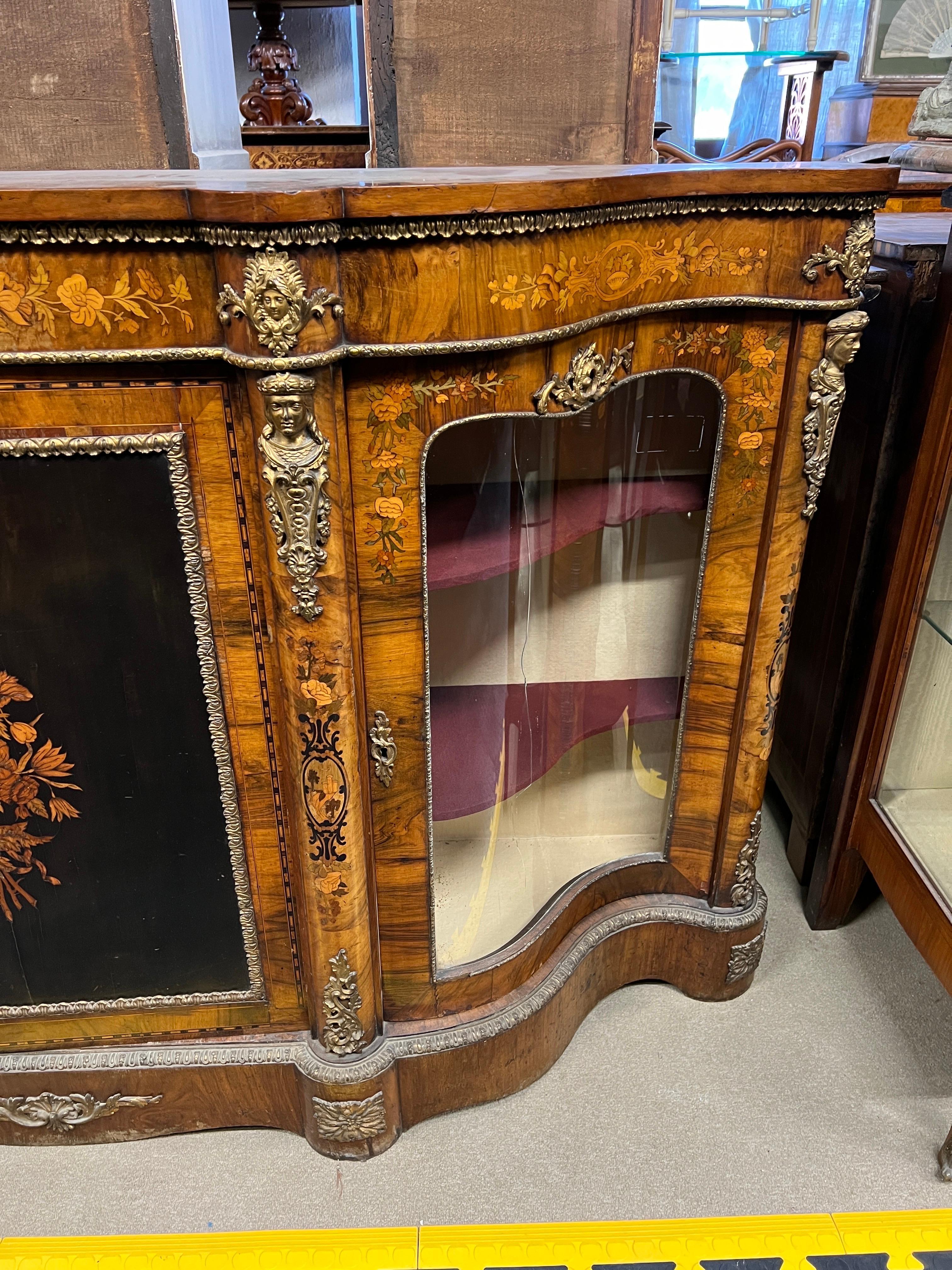 Early Victorian 19th century English Victorian Walnut Sideboard Inlaid Marquetry with Bronze 