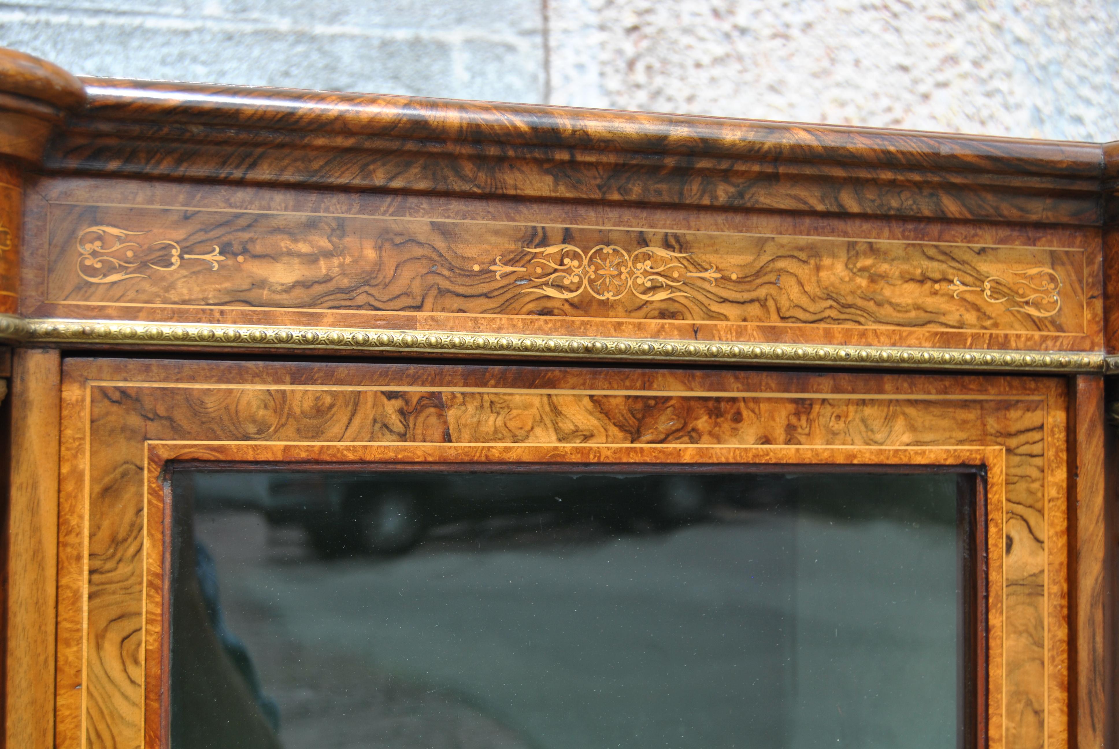 19th Century English Walnut and Burr Walnut Credenza / Server / Display Cabinet For Sale 5
