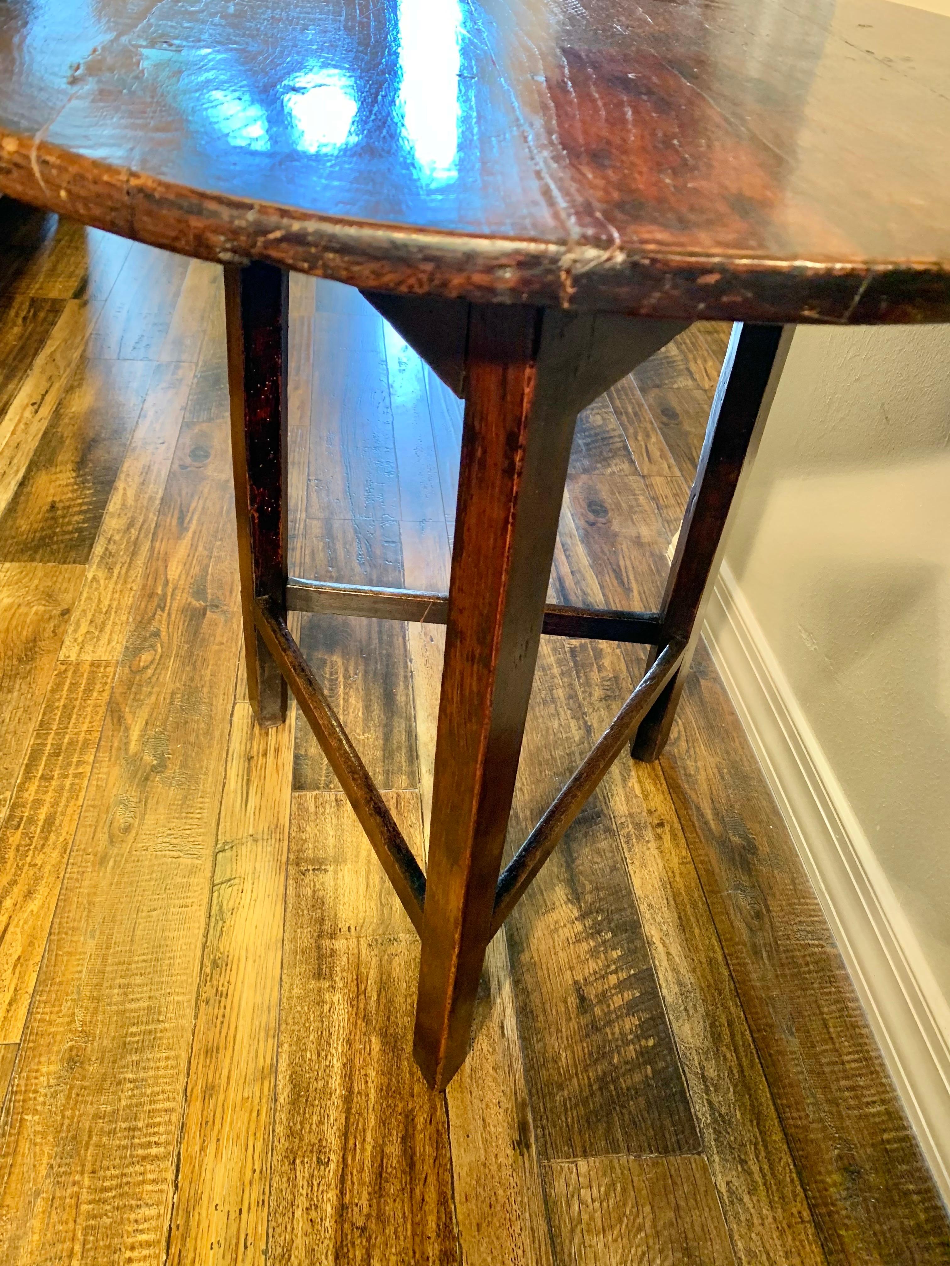 19th Century English Walnut Cricket Table For Sale 8