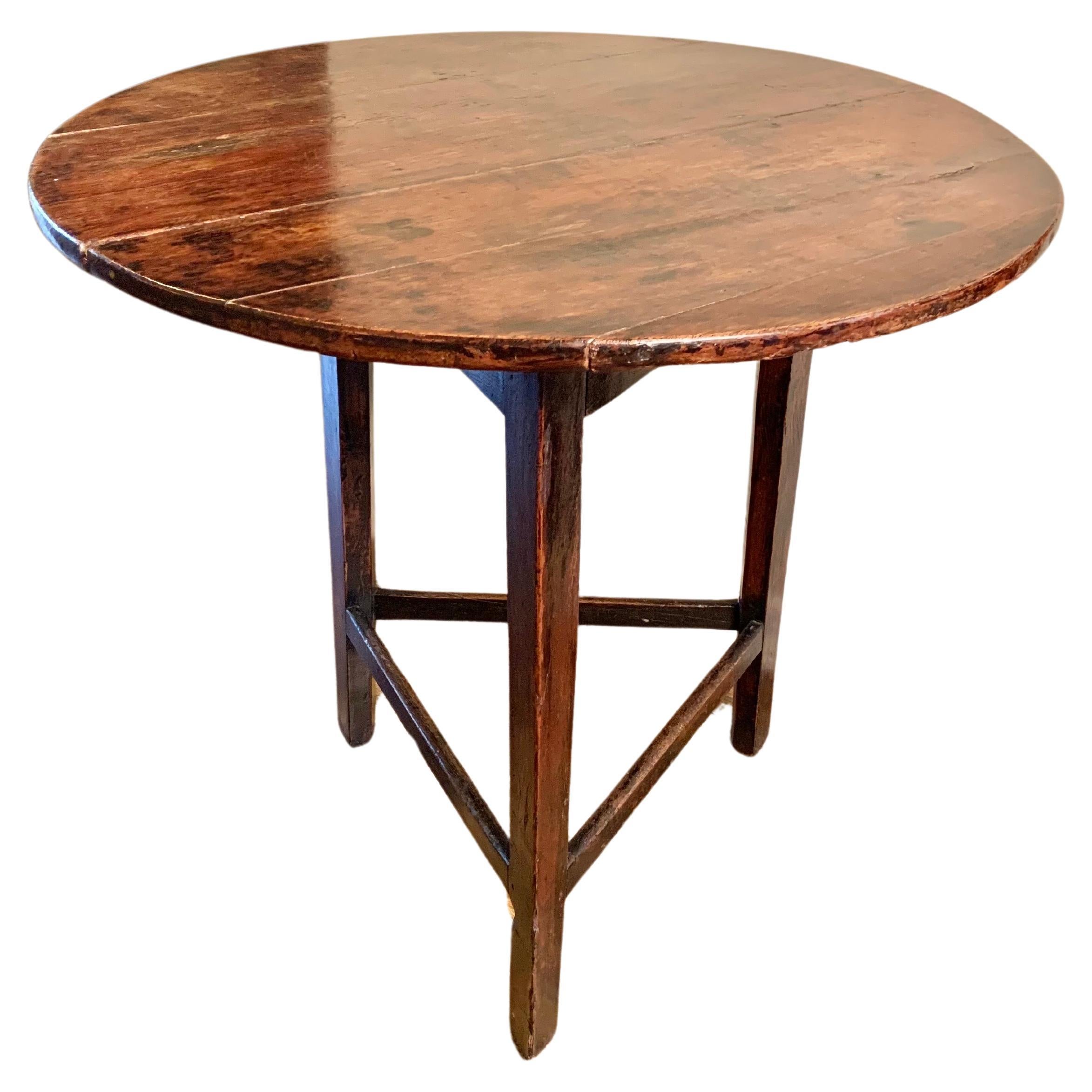 19th Century English Walnut Cricket Table For Sale