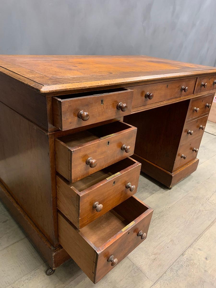 19th Century English Walnut Desk For Sale 1