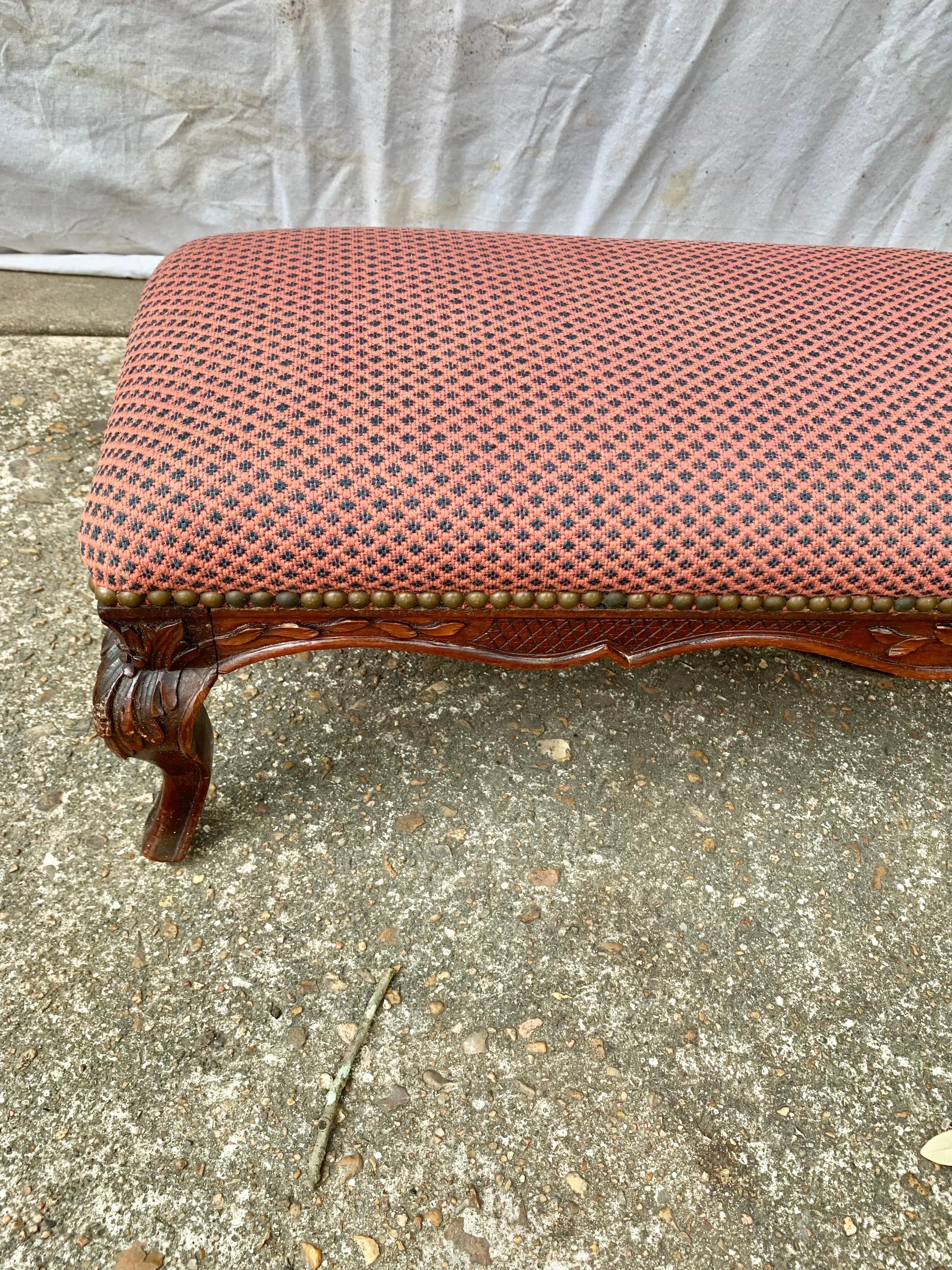 Repose-pieds pour banc de cheminée en noyer anglais du XIXe siècle en vente 5