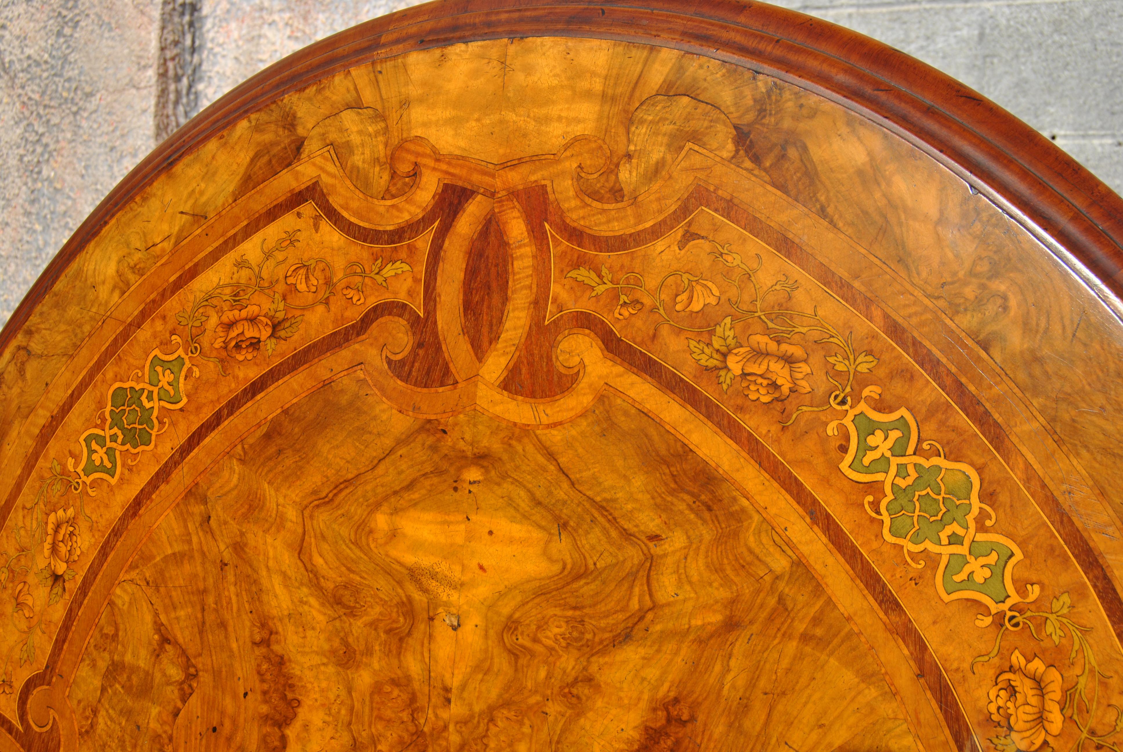 Victorian 19th Century English Walnut Inlaid Tilt-Top Table