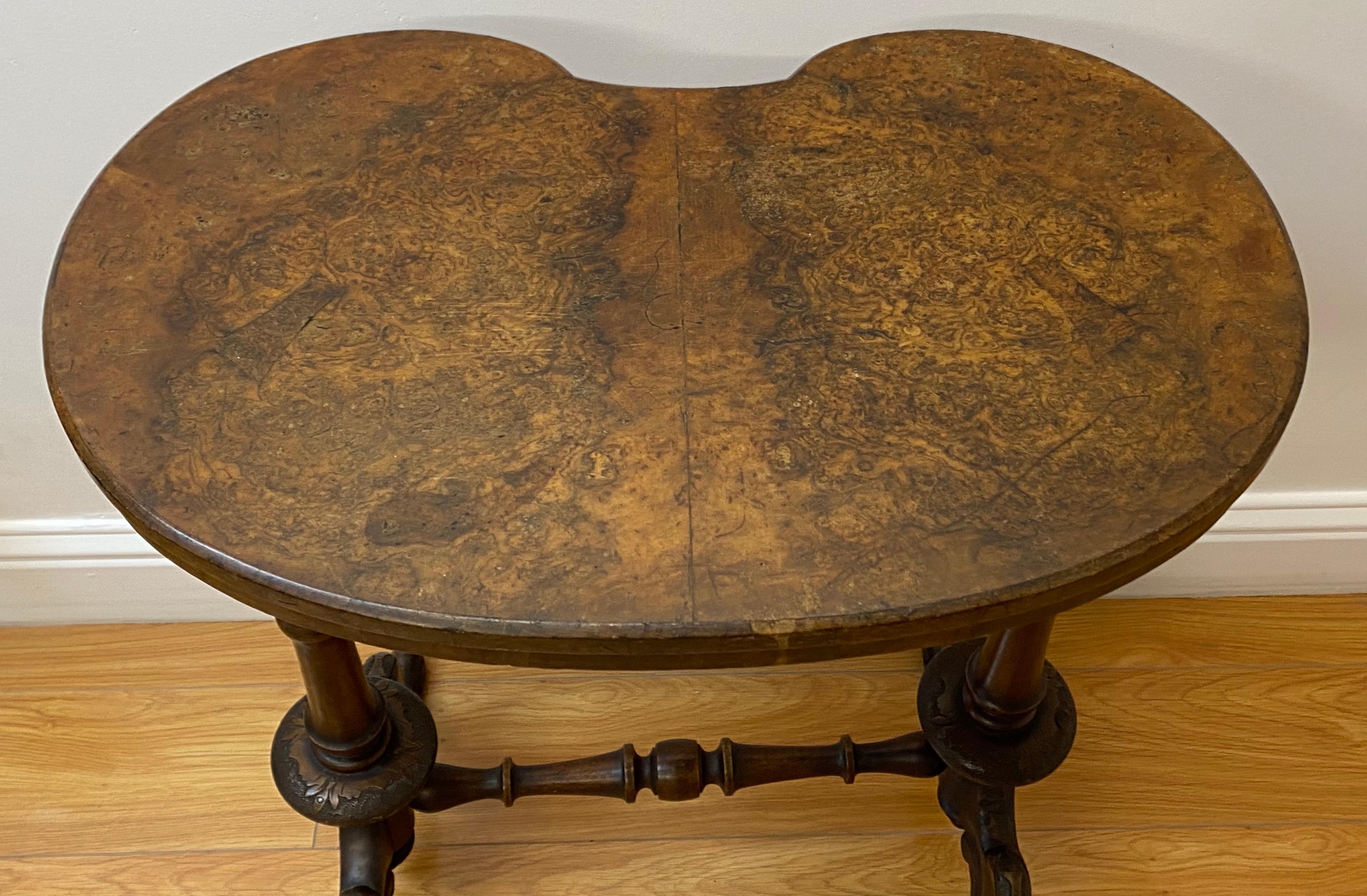 Hand-Crafted 19th Century English Walnut Kidney Shaped Side Table, c.1880 For Sale