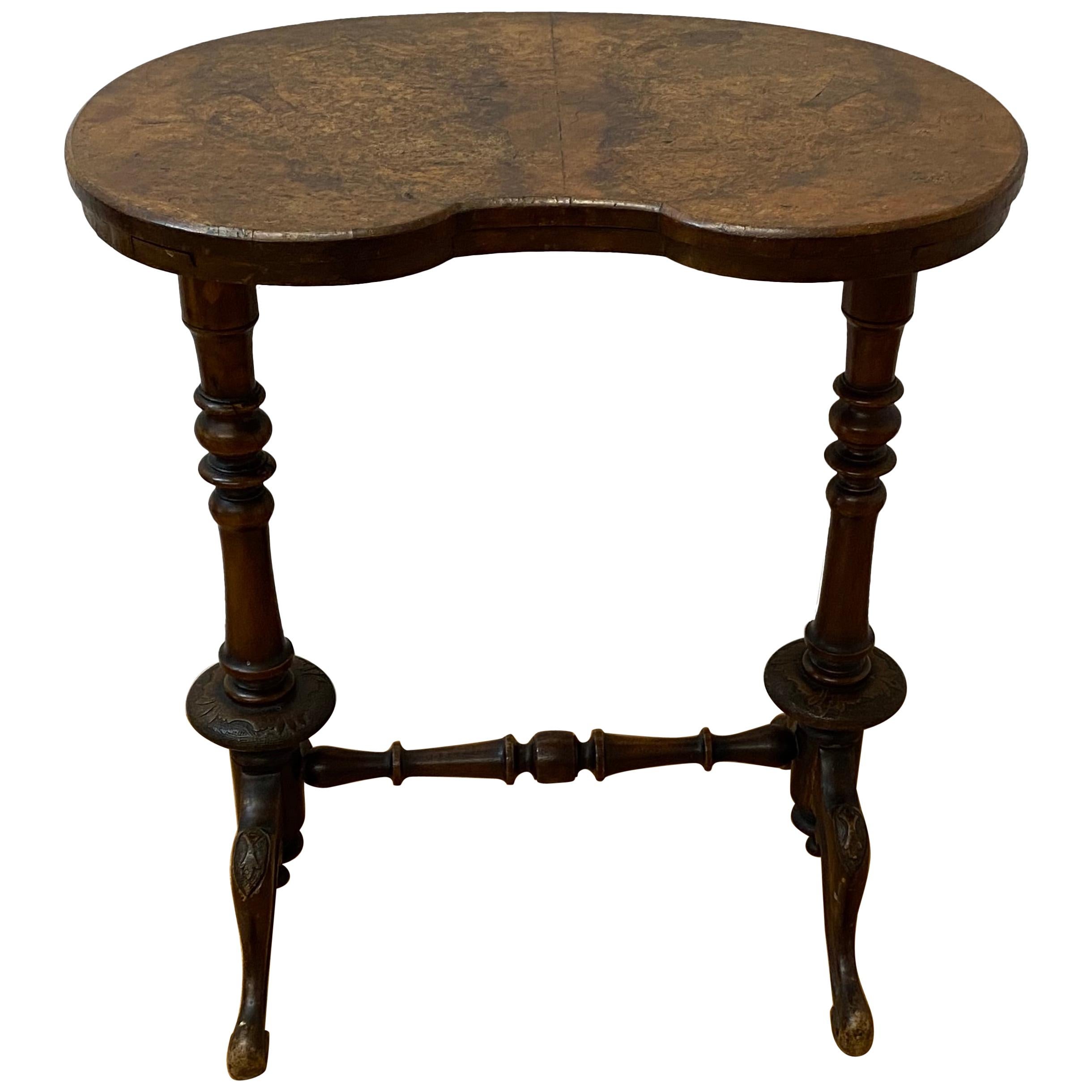 19th Century English Walnut Kidney Shaped Side Table, c.1880