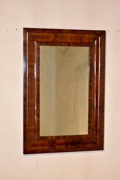 Miroir en noyer anglais du XIXe siècle