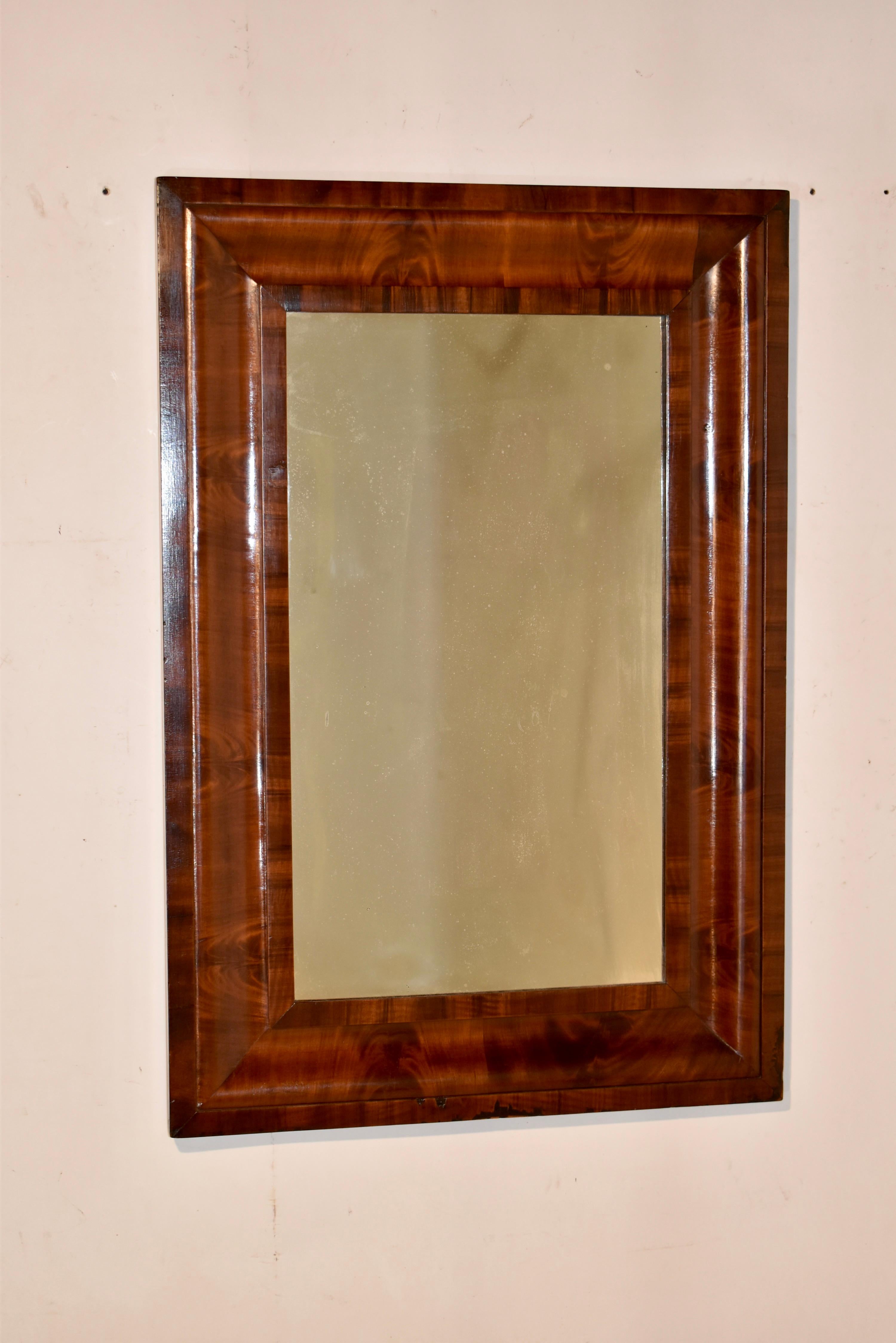 Specchio in noce inglese del XIX secolo in vendita 4