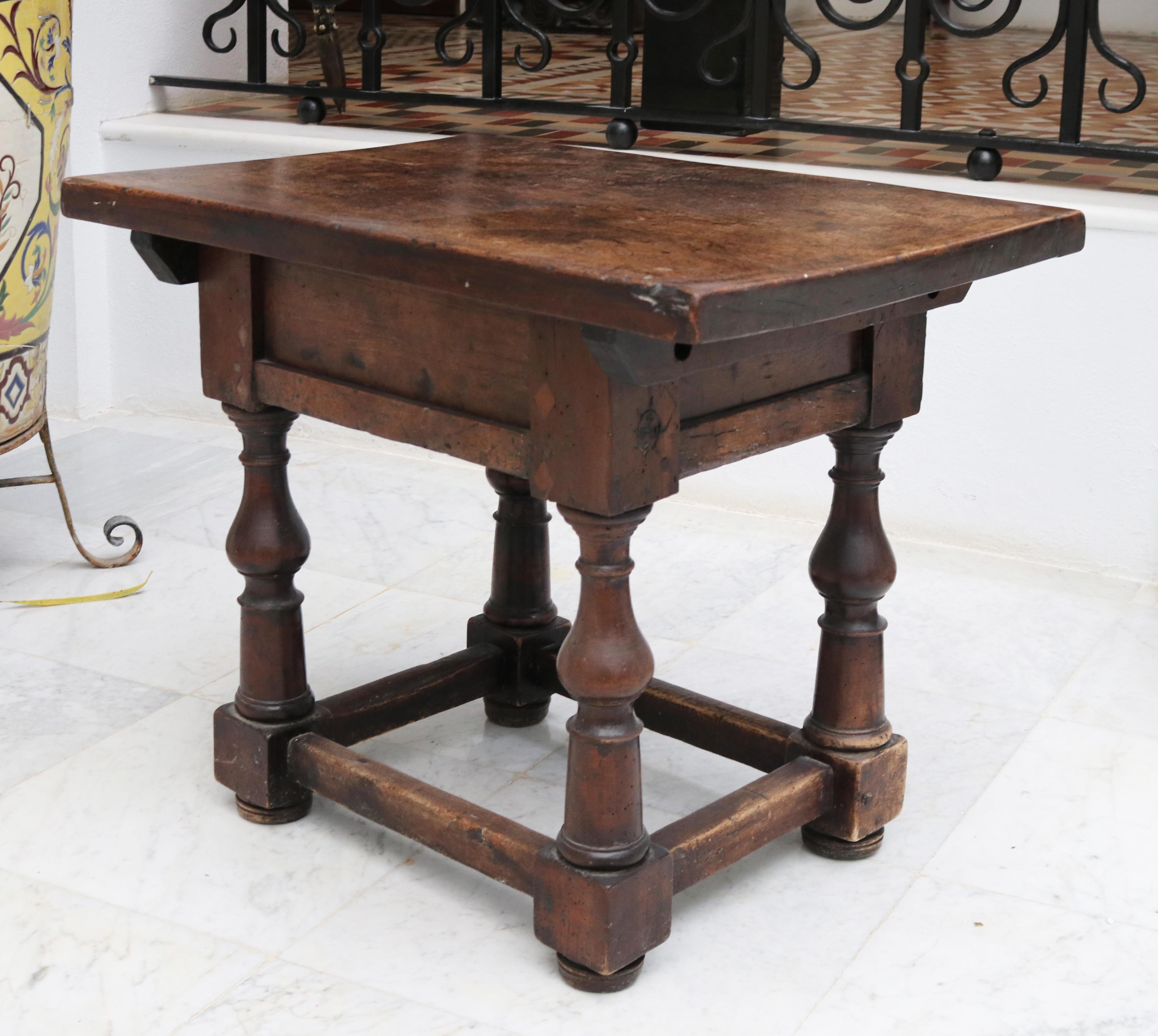 19th Century English Walnut One Drawer Side Table 7