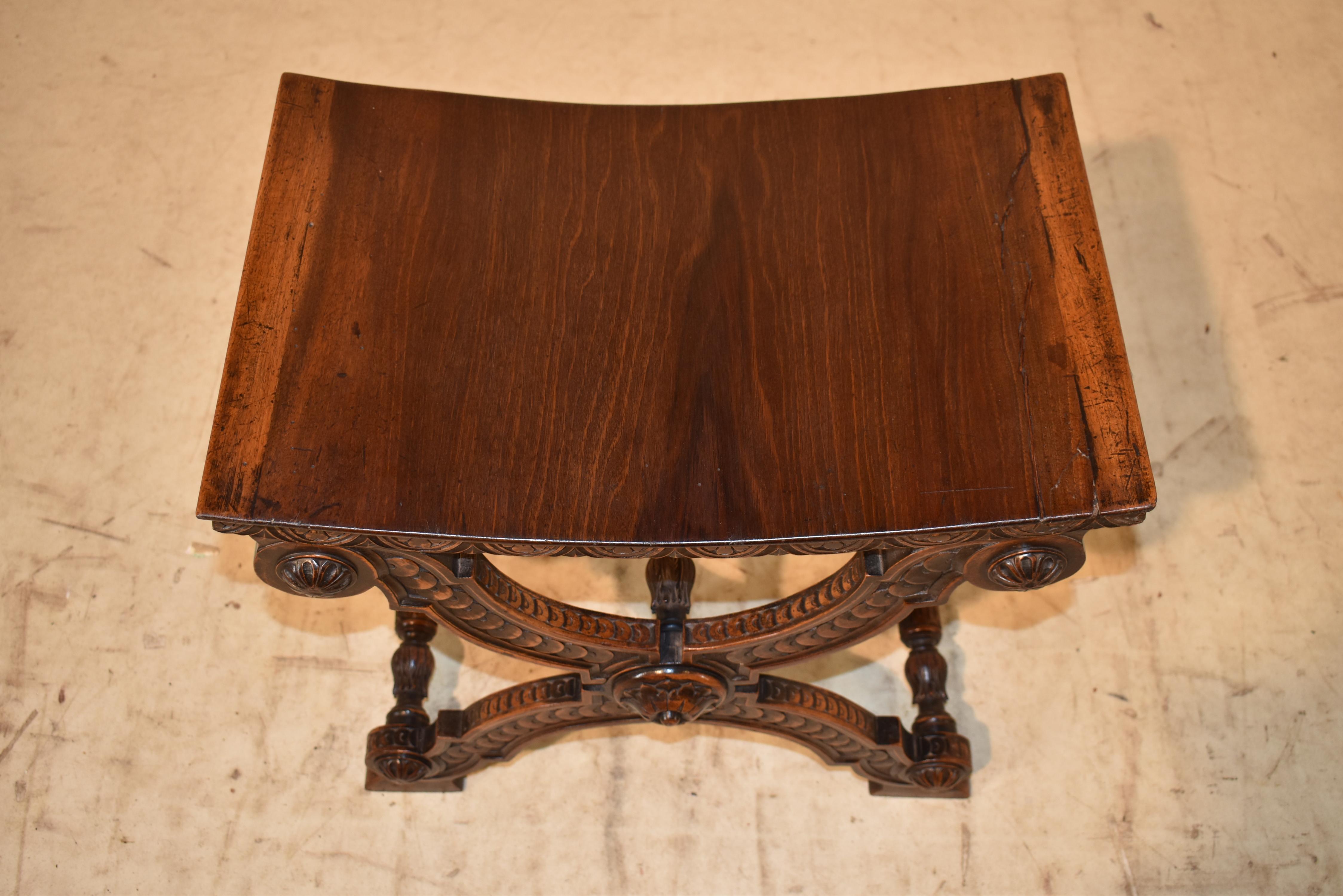 Tabouret Savonarola en noyer anglais du XIXe siècle Bon état - En vente à High Point, NC