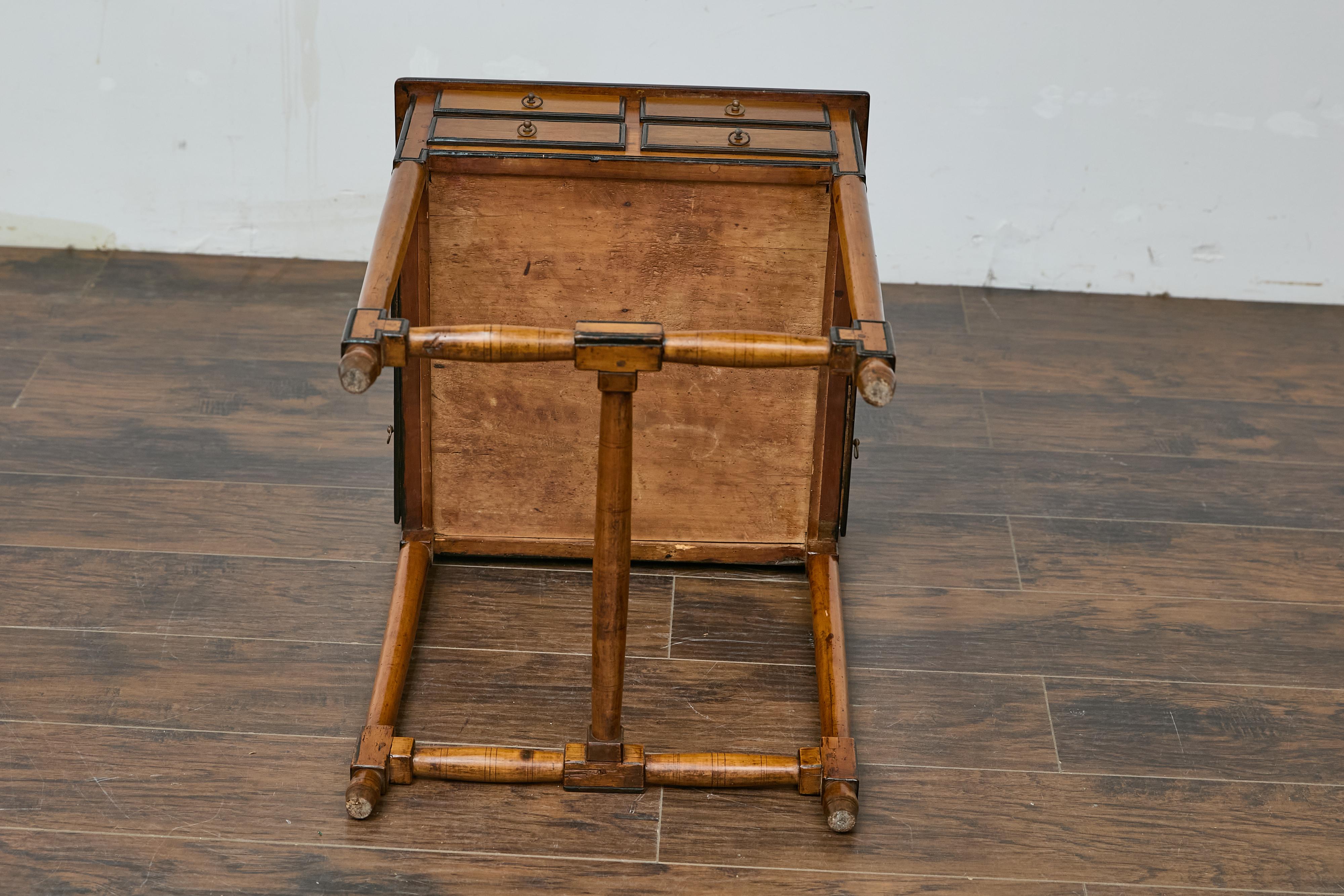 Table à pointes anglaise du 19ème siècle avec tiroirs et traverse en forme de H en vente 4