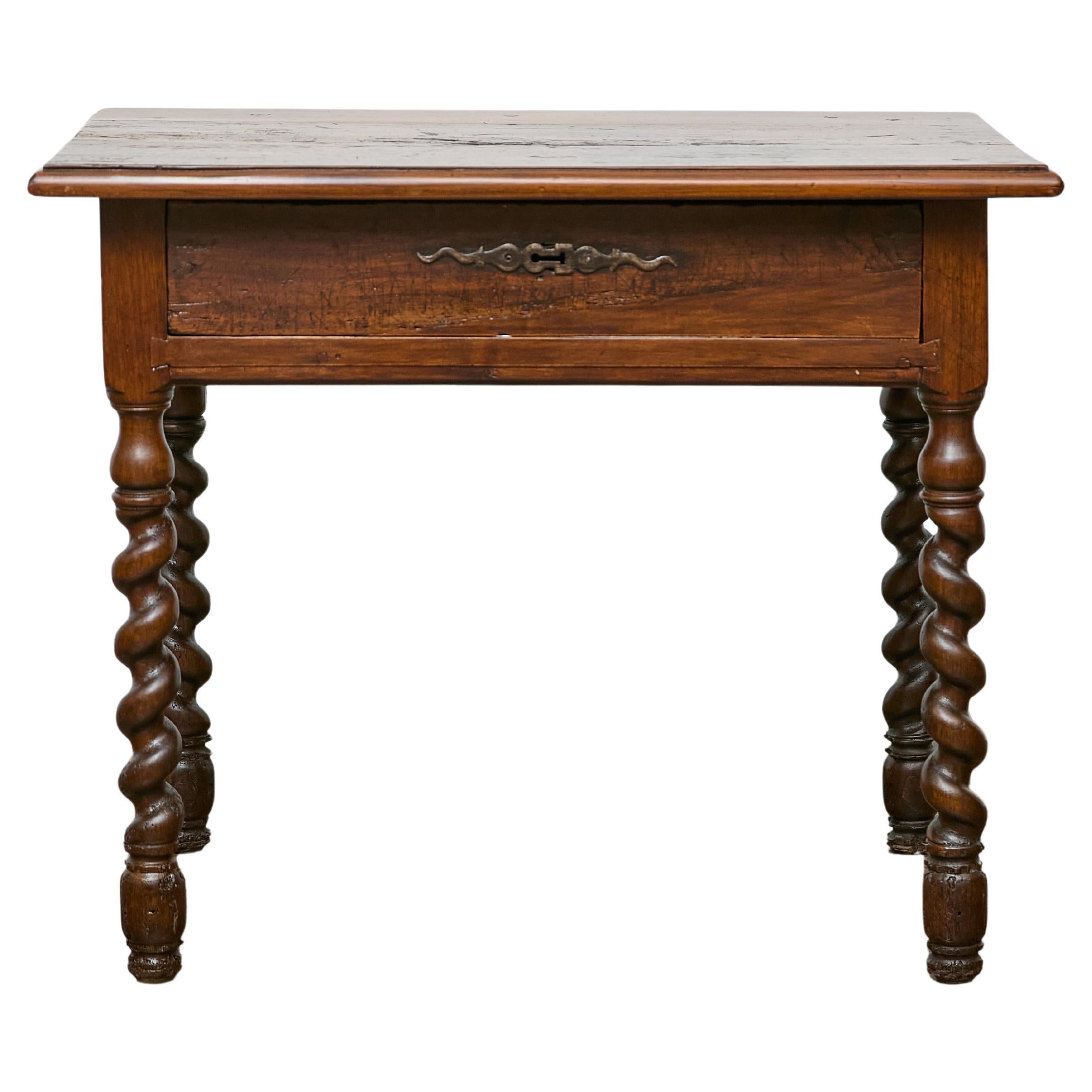 Table anglaise du 19ème siècle avec pieds torsadés et un seul tiroir