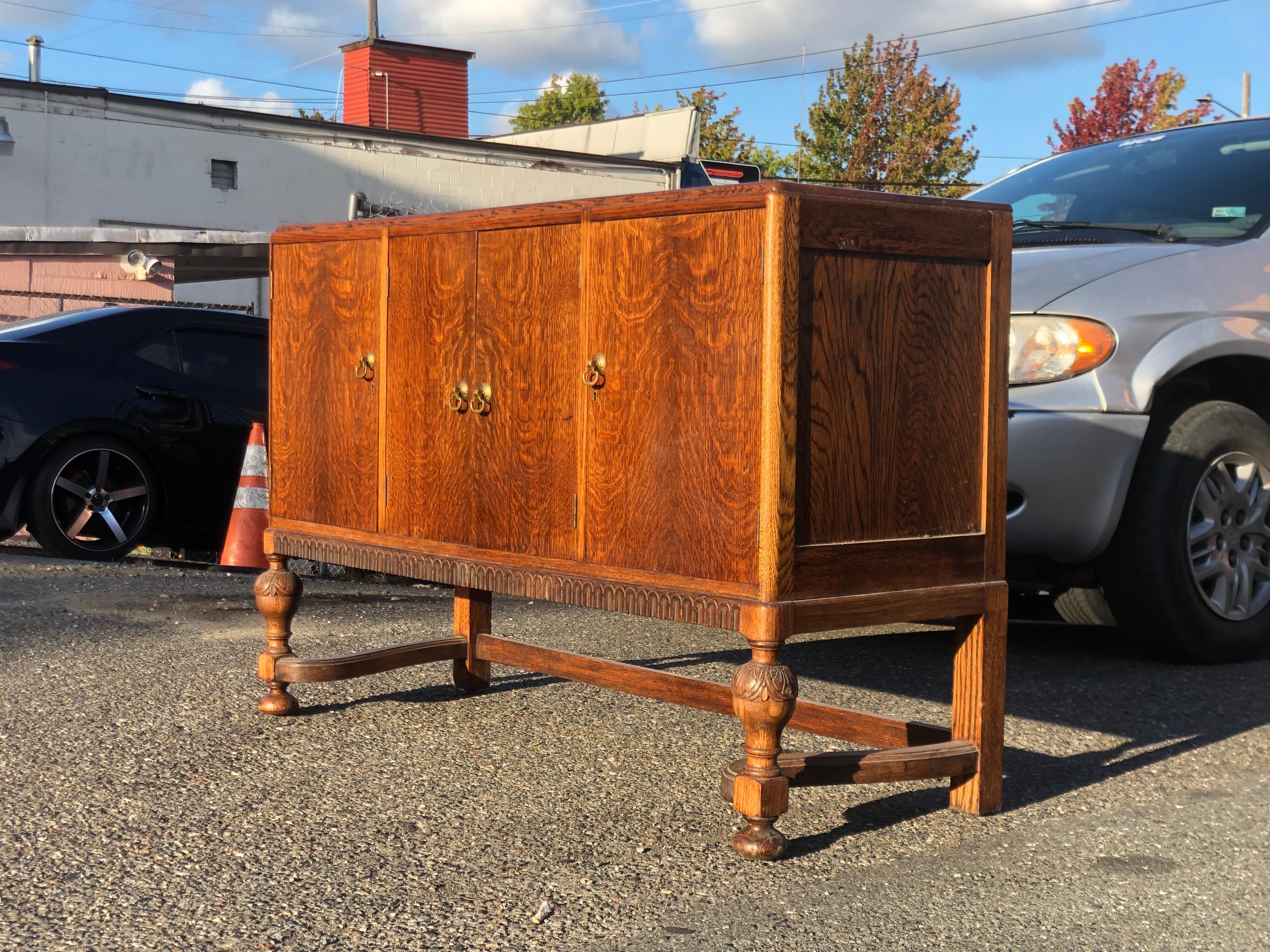 19th Century English Welsh Oak Sideboard For Sale 3