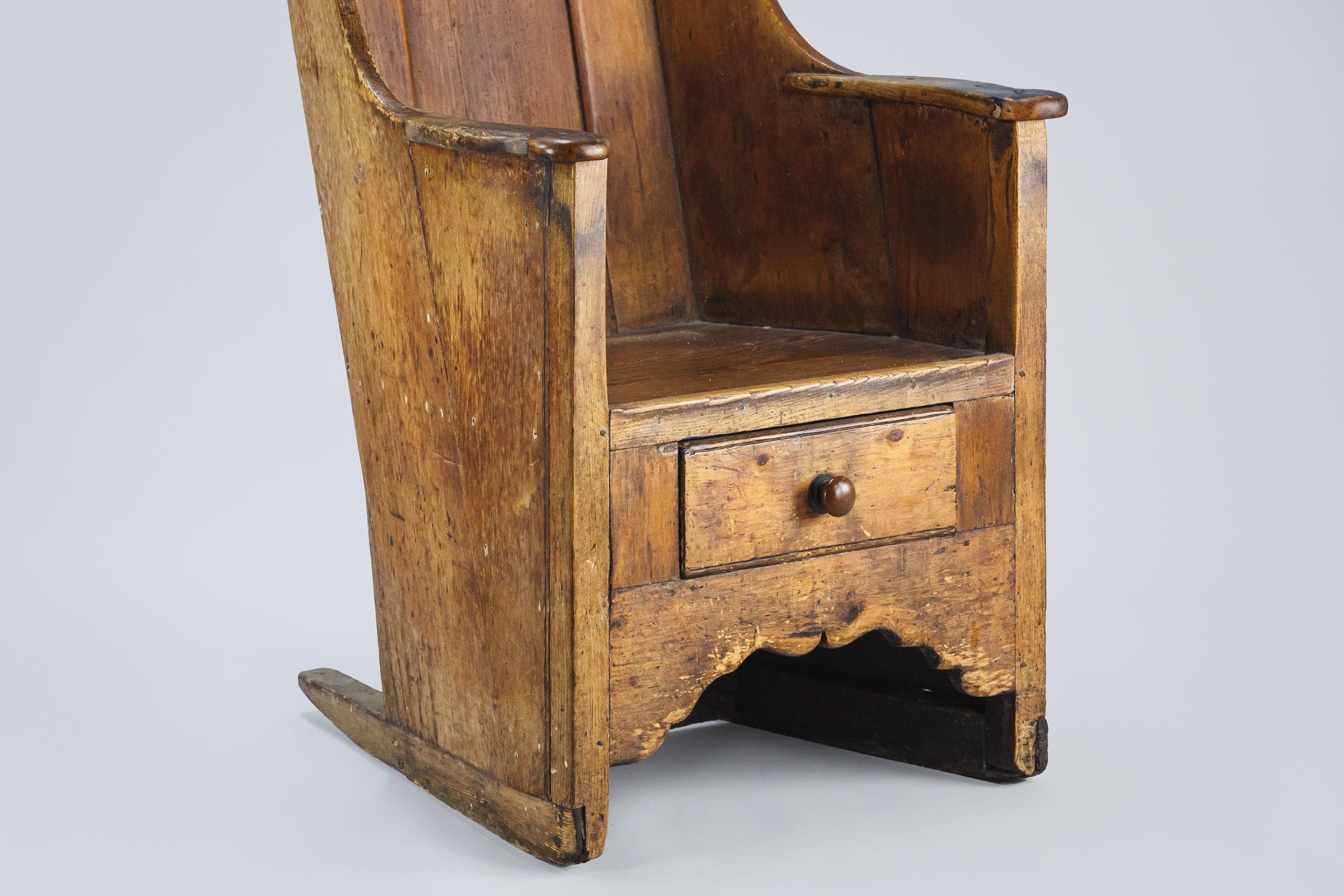 19th Century English Westmoreland Lambing Chair 9
