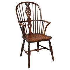 19th Century English "Wheel Back" Windsor Chair