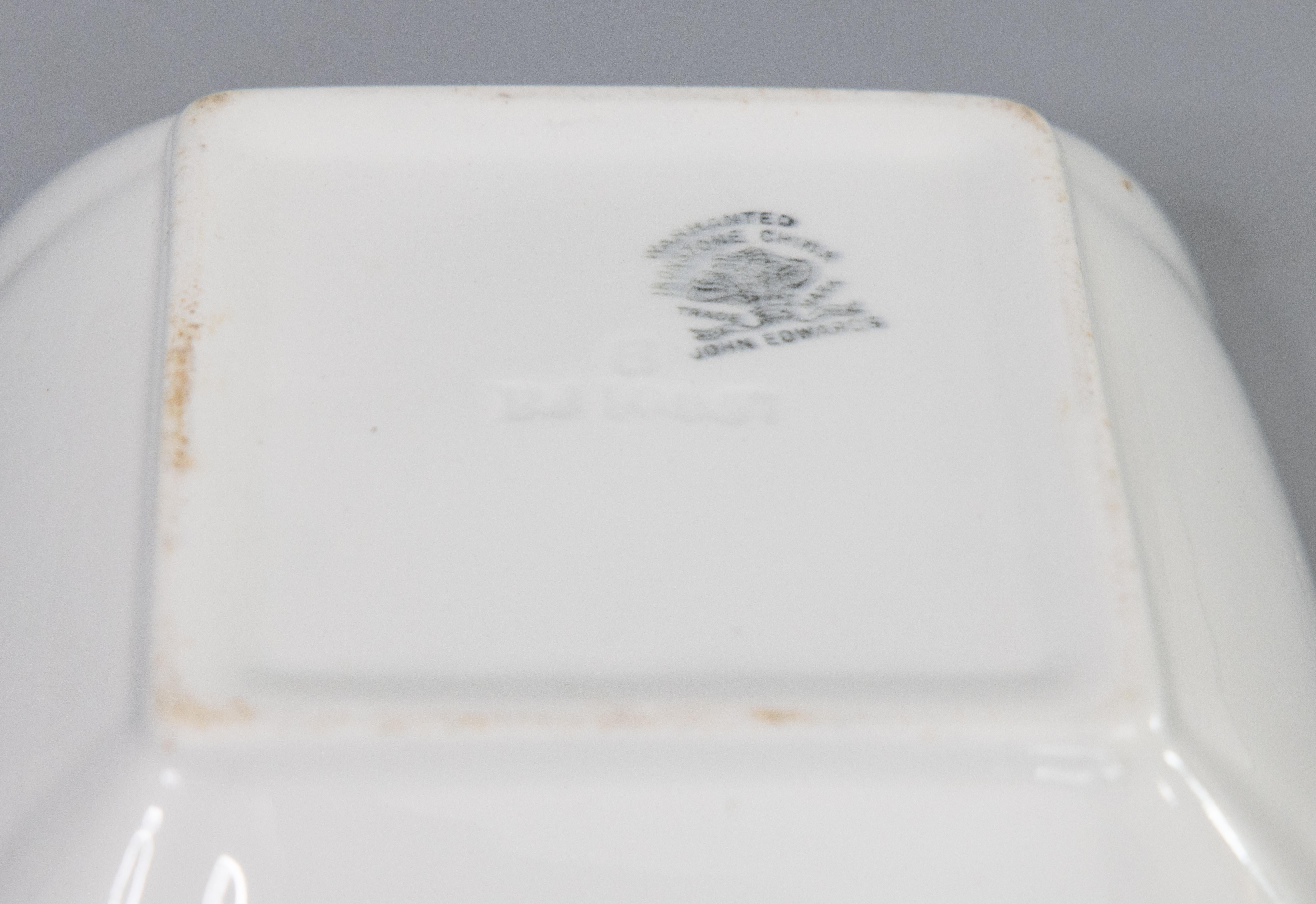 19th Century English White Ironstone Fluted Square Bowl Dish In Good Condition For Sale In Pearland, TX