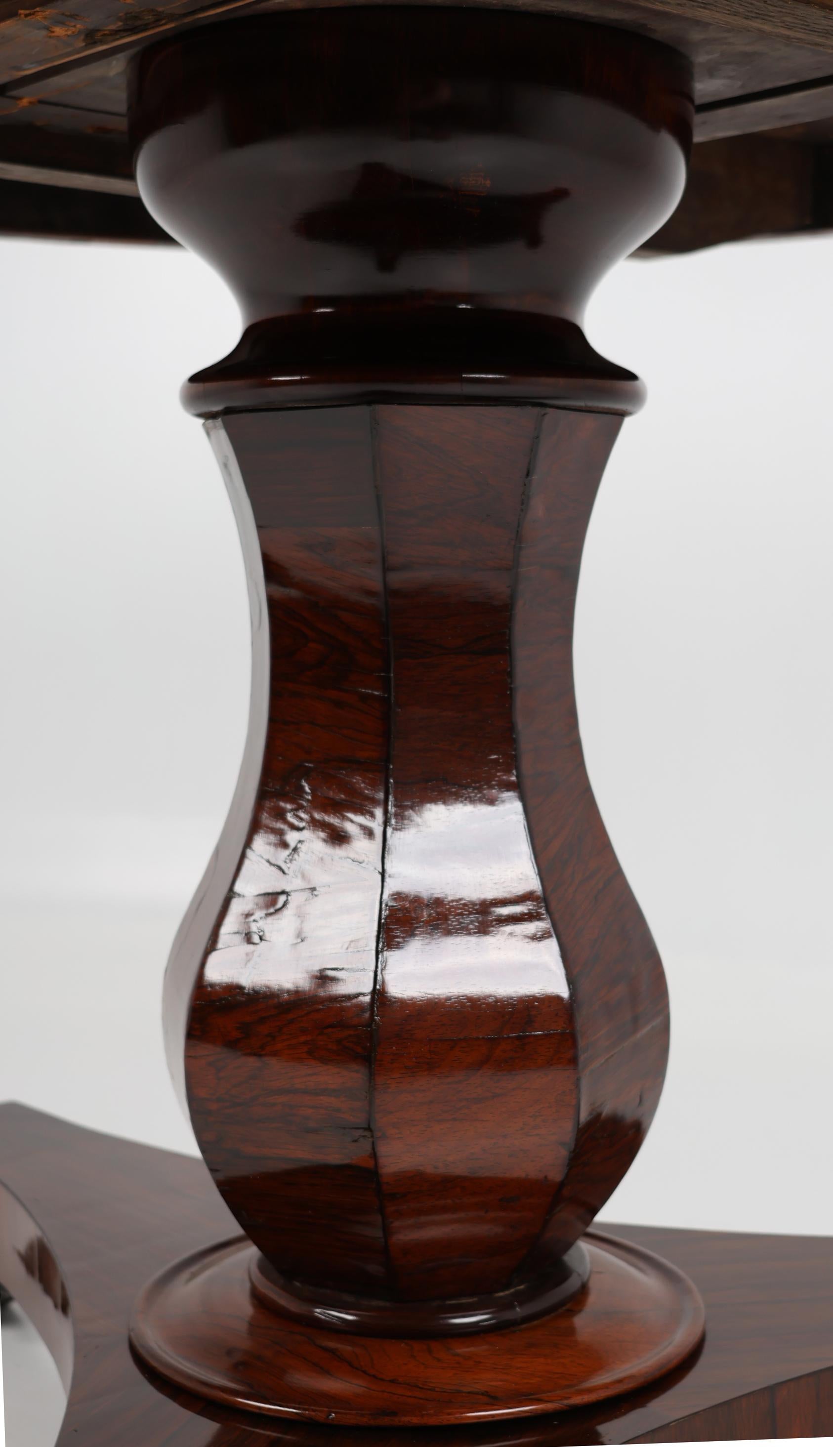 Rosewood 19th Century English Wiliam IV Center Table For Sale