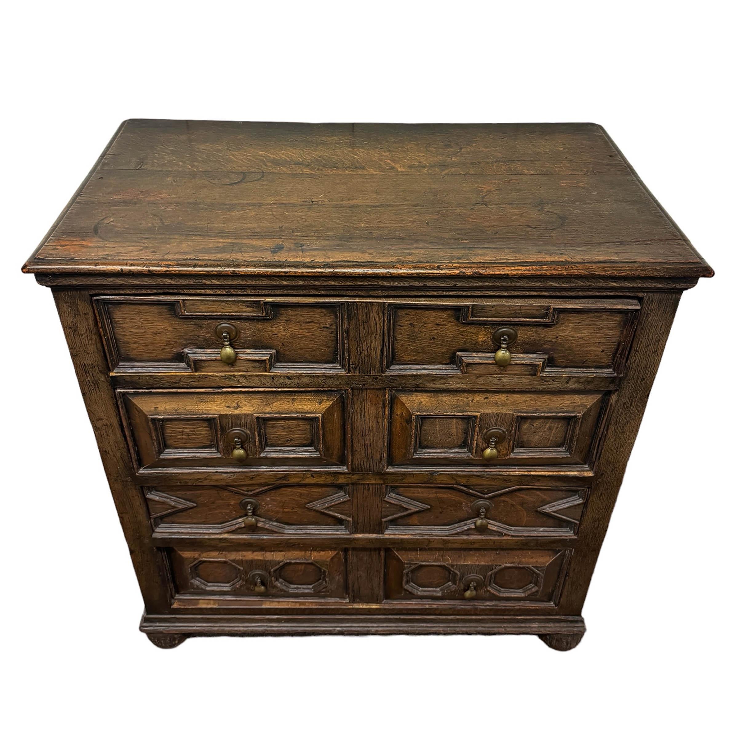19th Century English William and Mary-Style Chest of Drawers For Sale 4