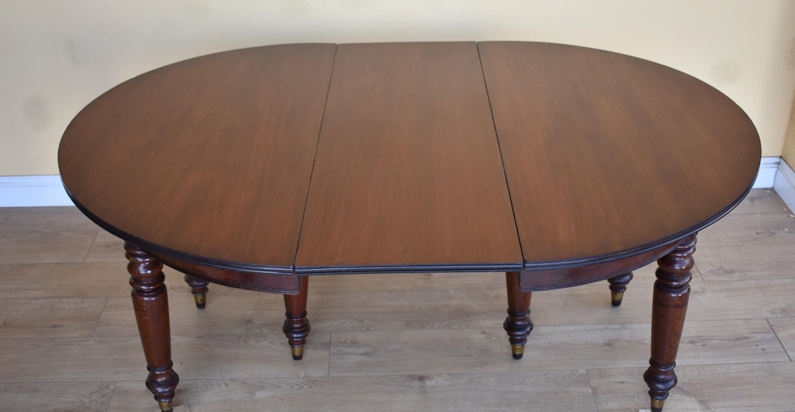 19th Century English William IV Mahogany Dining Table For Sale 3