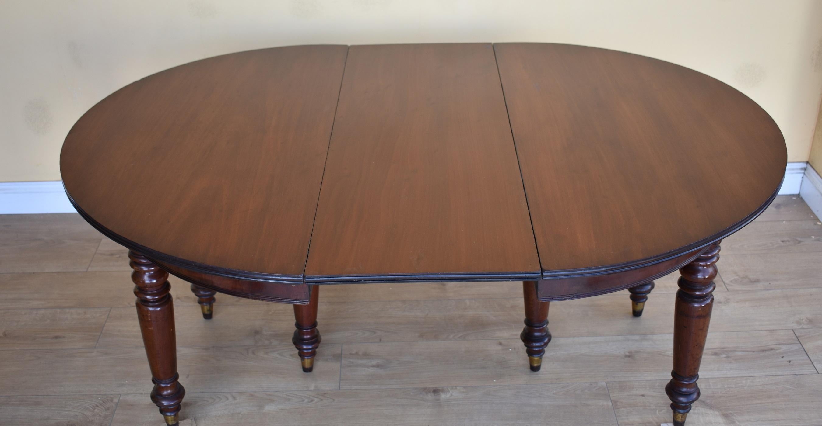 Table de salle à manger anglaise William IV du 19ème siècle en vente 1