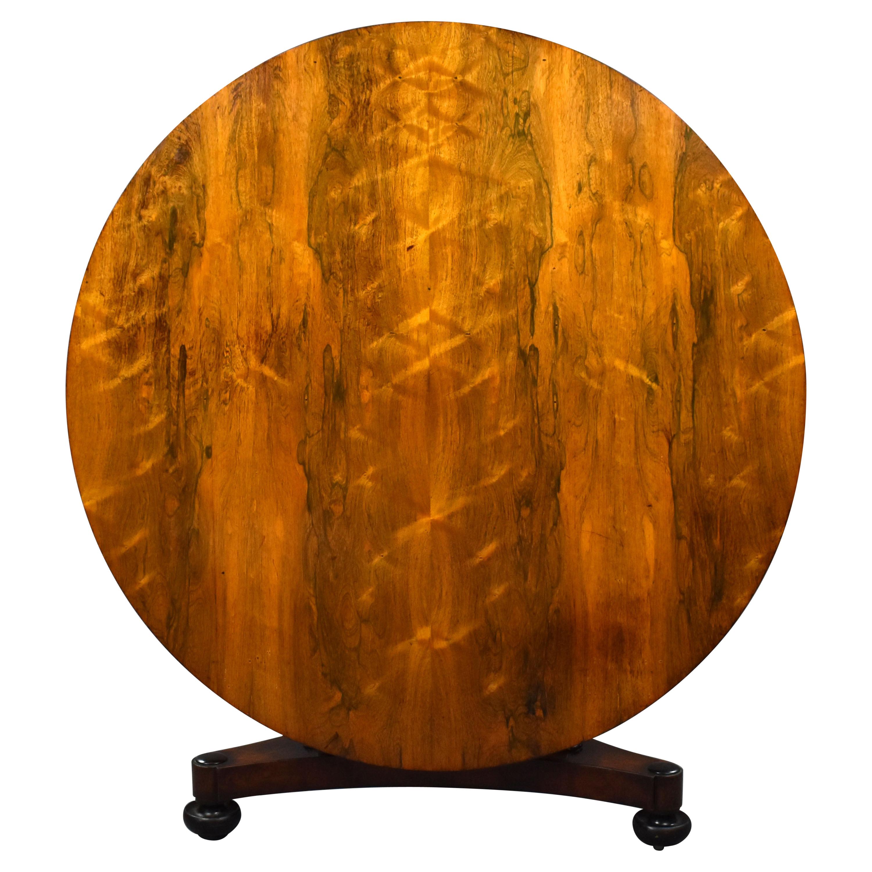 19th Century English William IV Rosewood Circular Dining Table