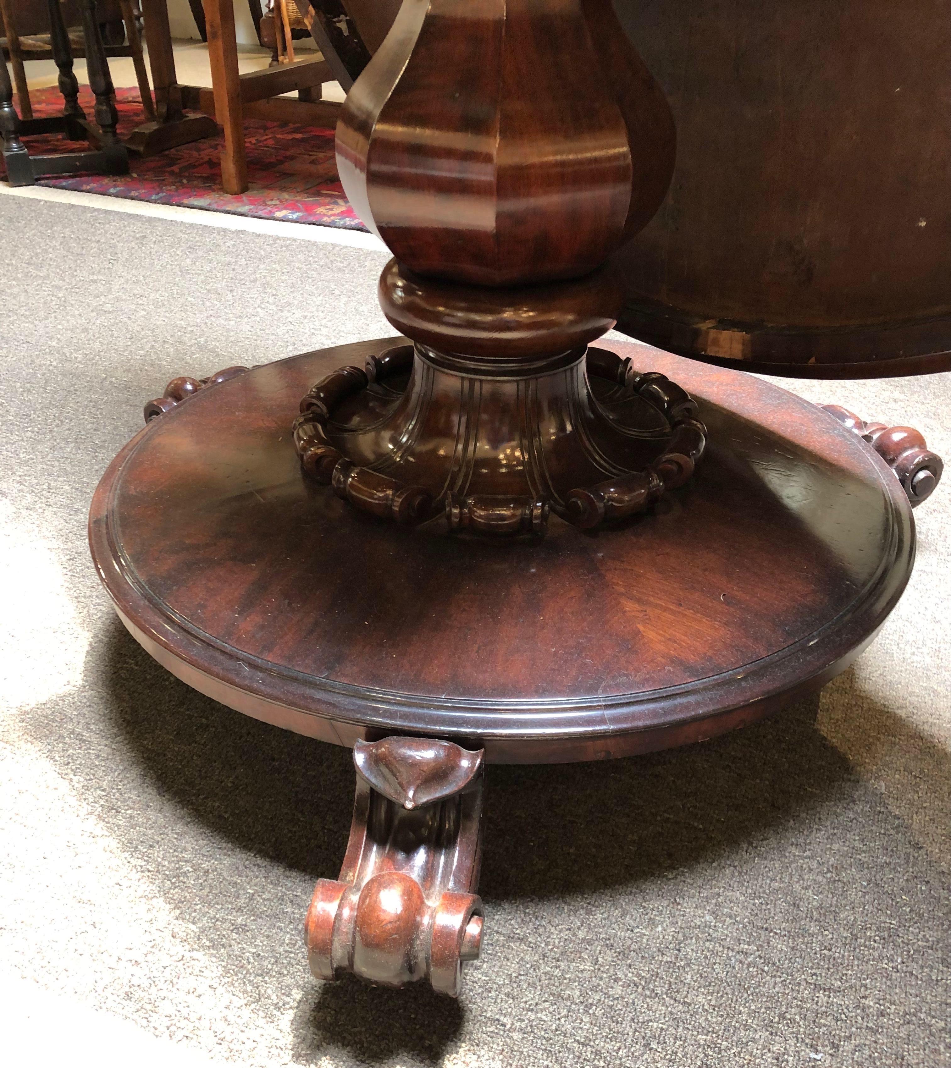 19th Century English William IV Mahogany Table For Sale 2