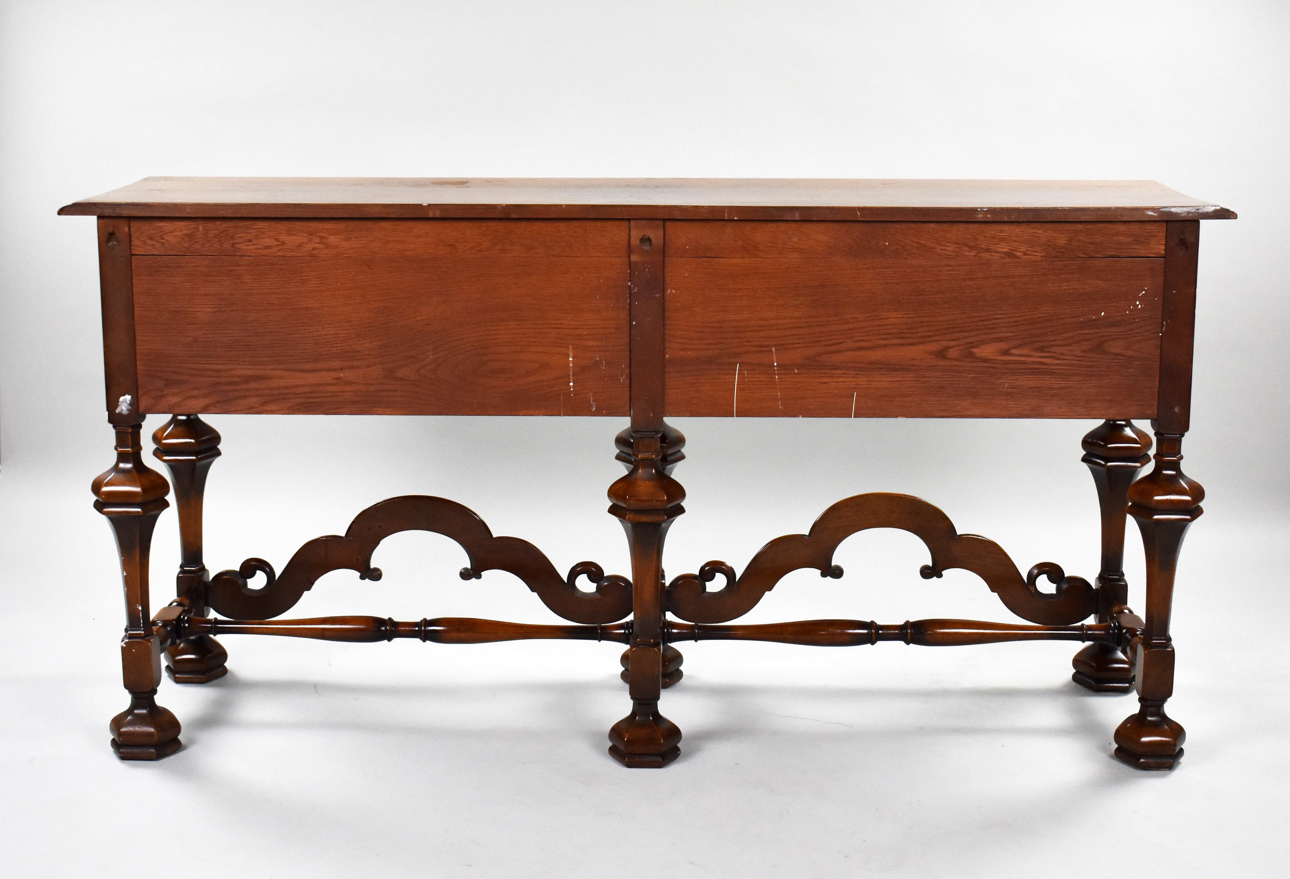19th Century English William & Mary Revival Walnut Dresser Base In Good Condition In Chelmsford, Essex