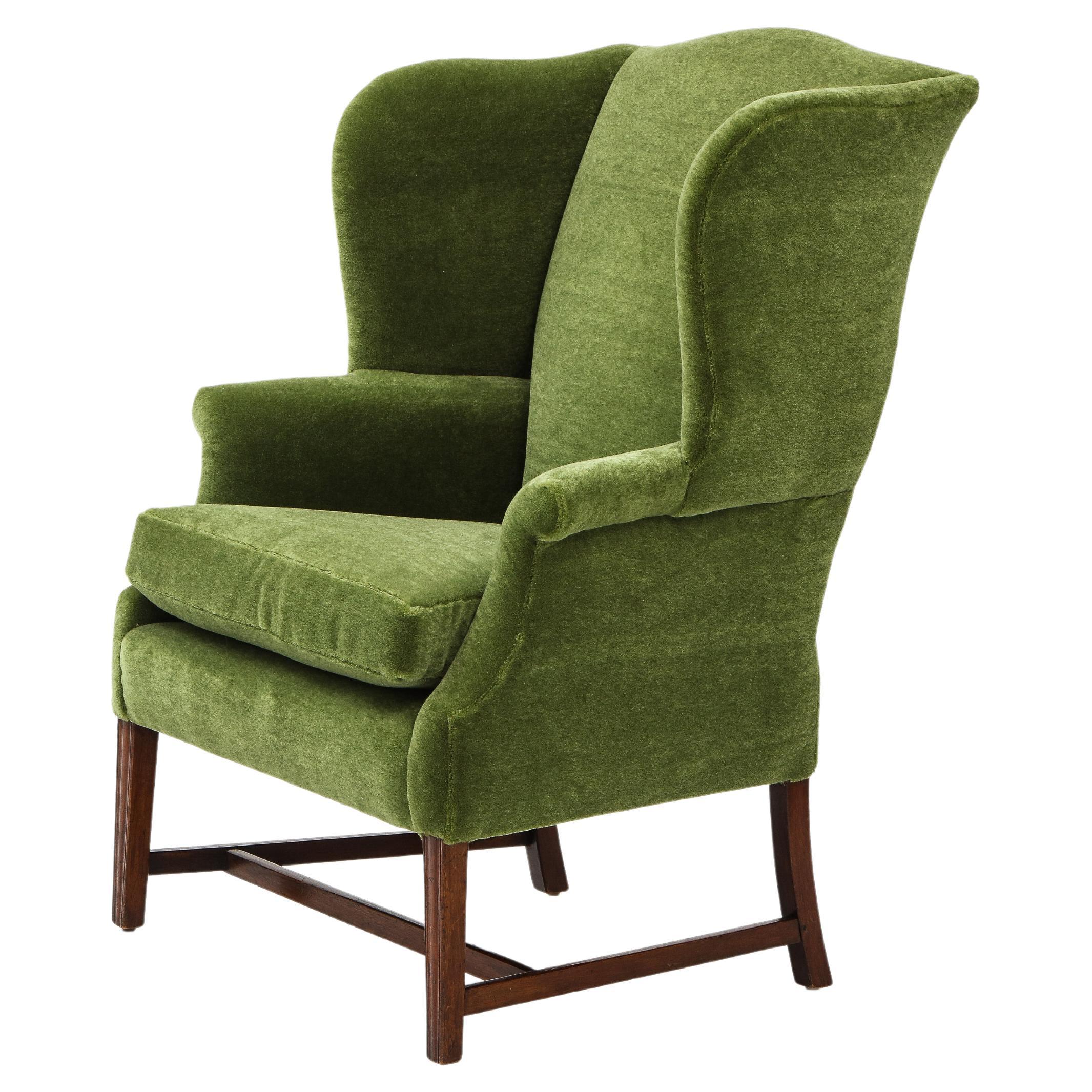19th century English wingchair in Green Pierre Frey Teddy Mohair (Mousse) 

England, circa 1880

Newly upholstered with period finish on the legs.
  