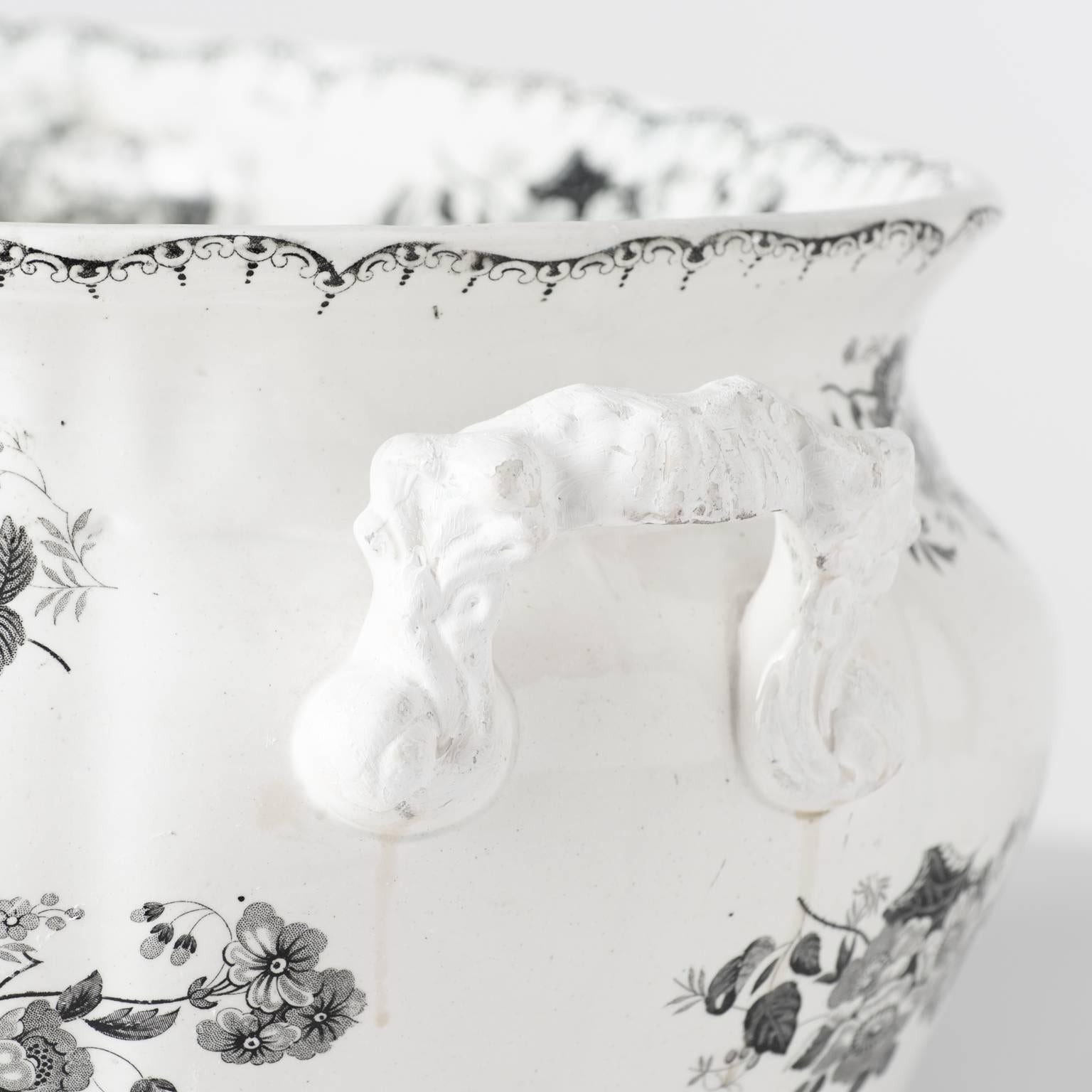19th Century English Woodbine Pattern Transferware Foot-Tub 2