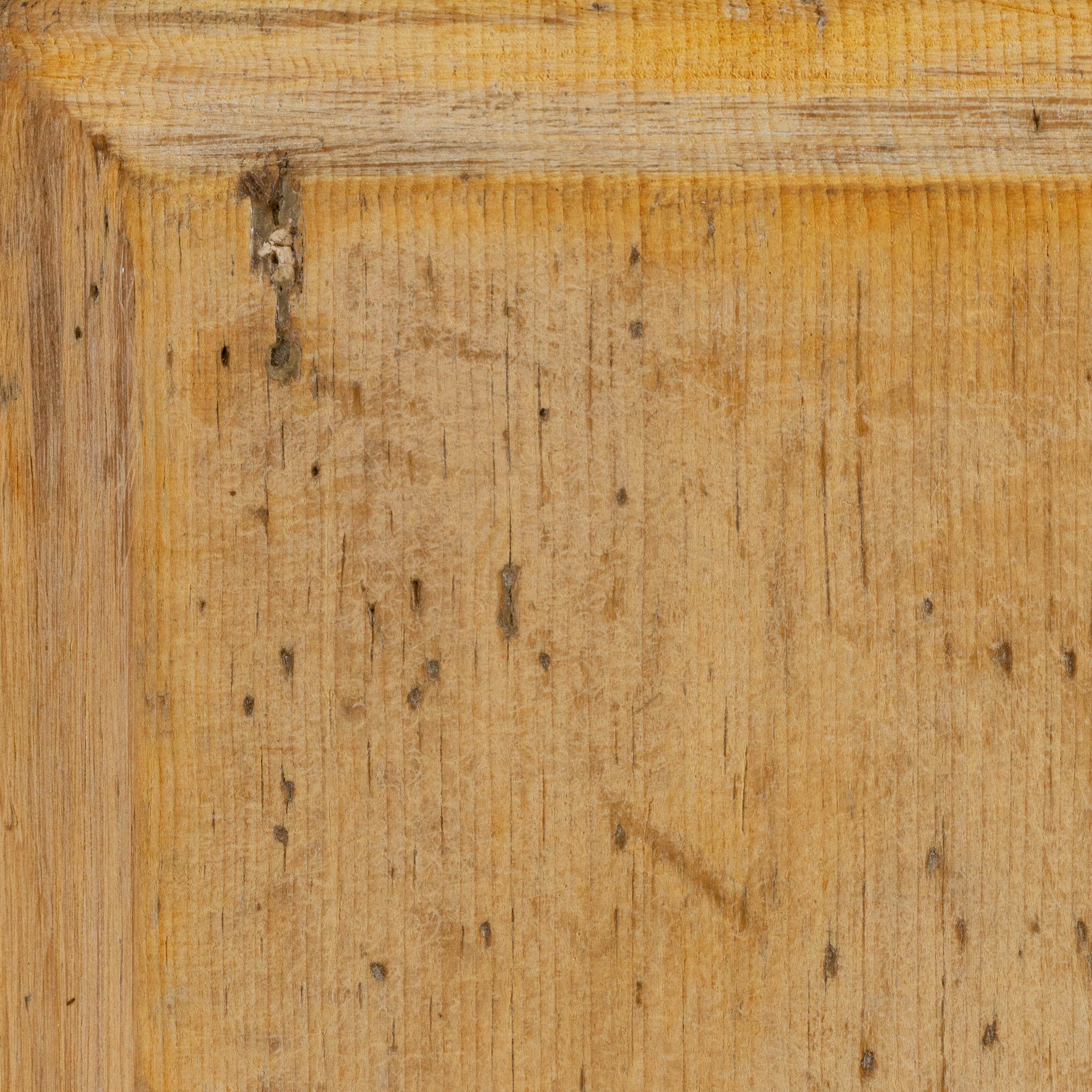 19th Century English Wooden Chest Of Drawers in vendita 7