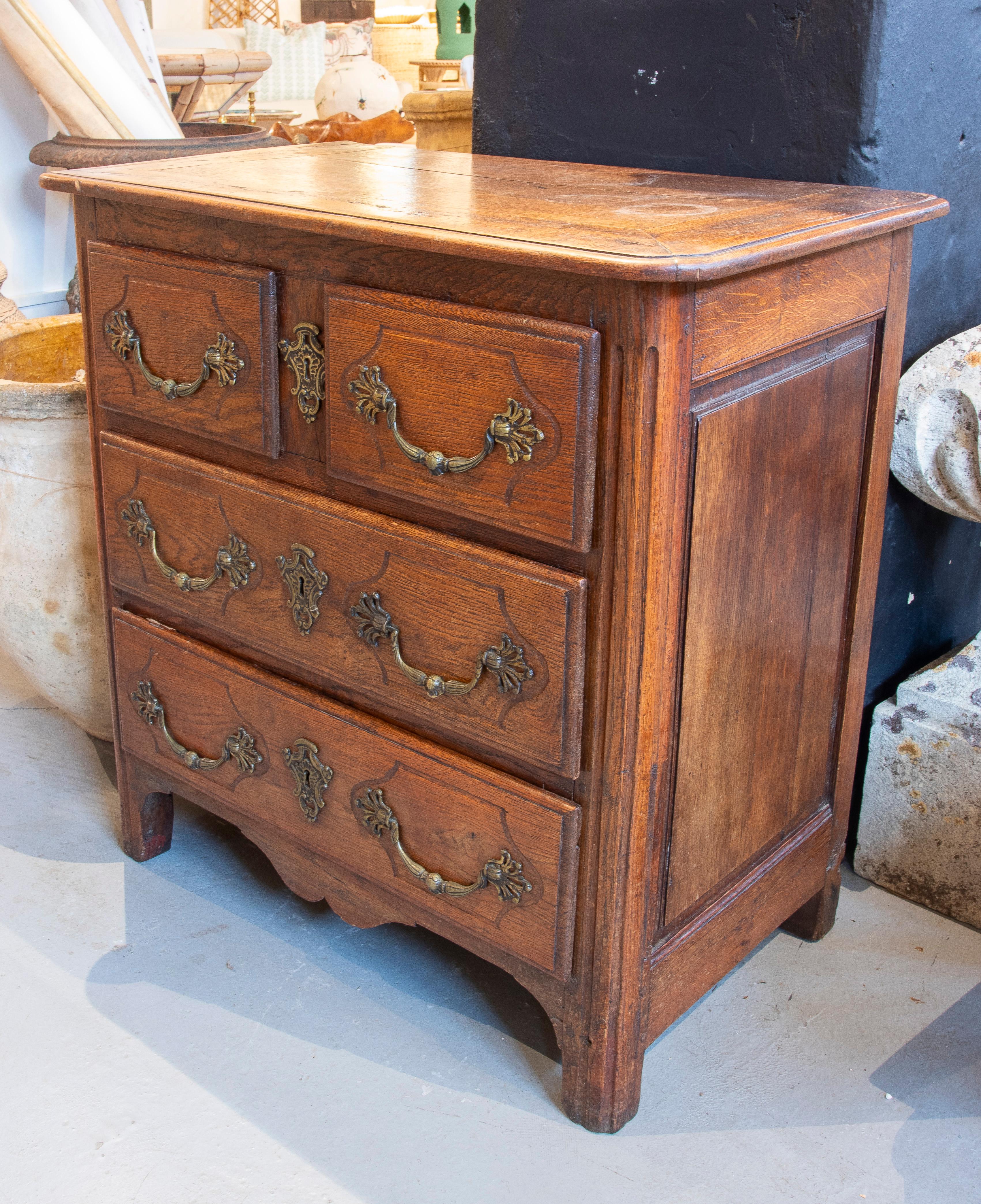 19th Century English Wooden Chest of Drawers with Three Drawers and Iron Fittings