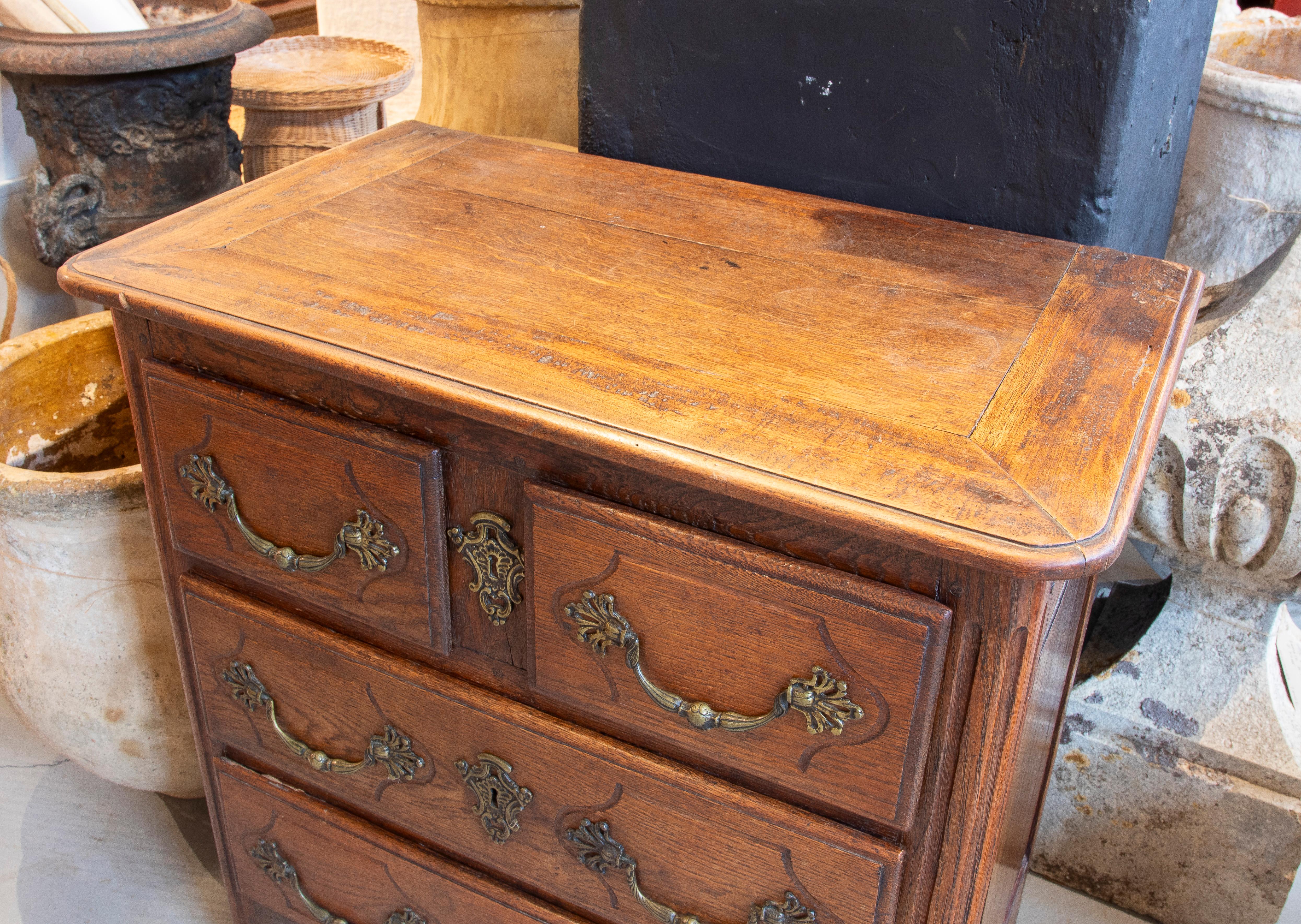 Bronze 19th Century English Wooden Chest of Drawers with Three Drawers and Iron Fitting For Sale