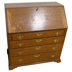 Bureau anglais du 19ème siècle avec tiroirs et porte à charnière et main d'origine