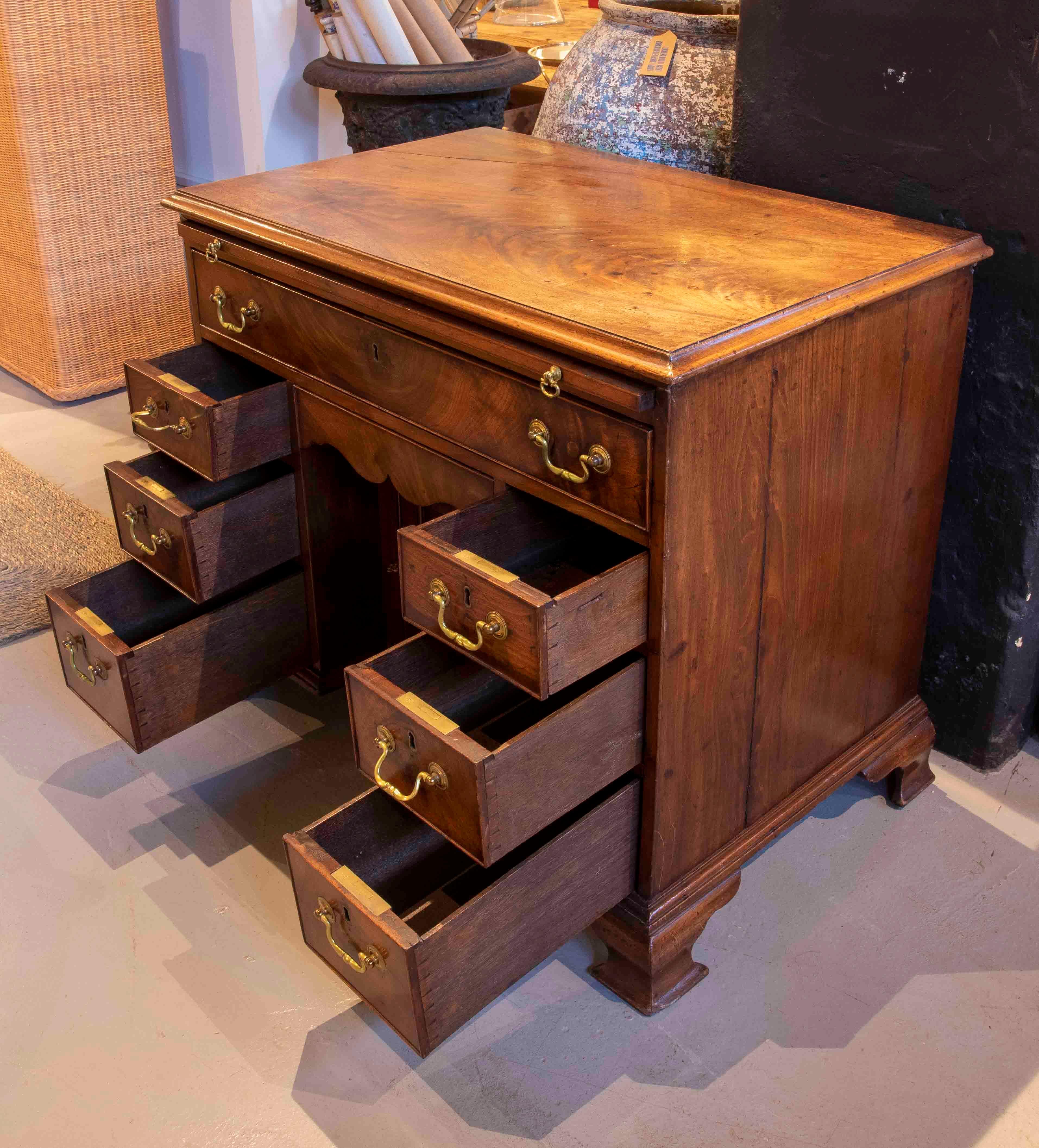 19th Century English Writing Desk with Drawers and Original Bronze Fittings 1