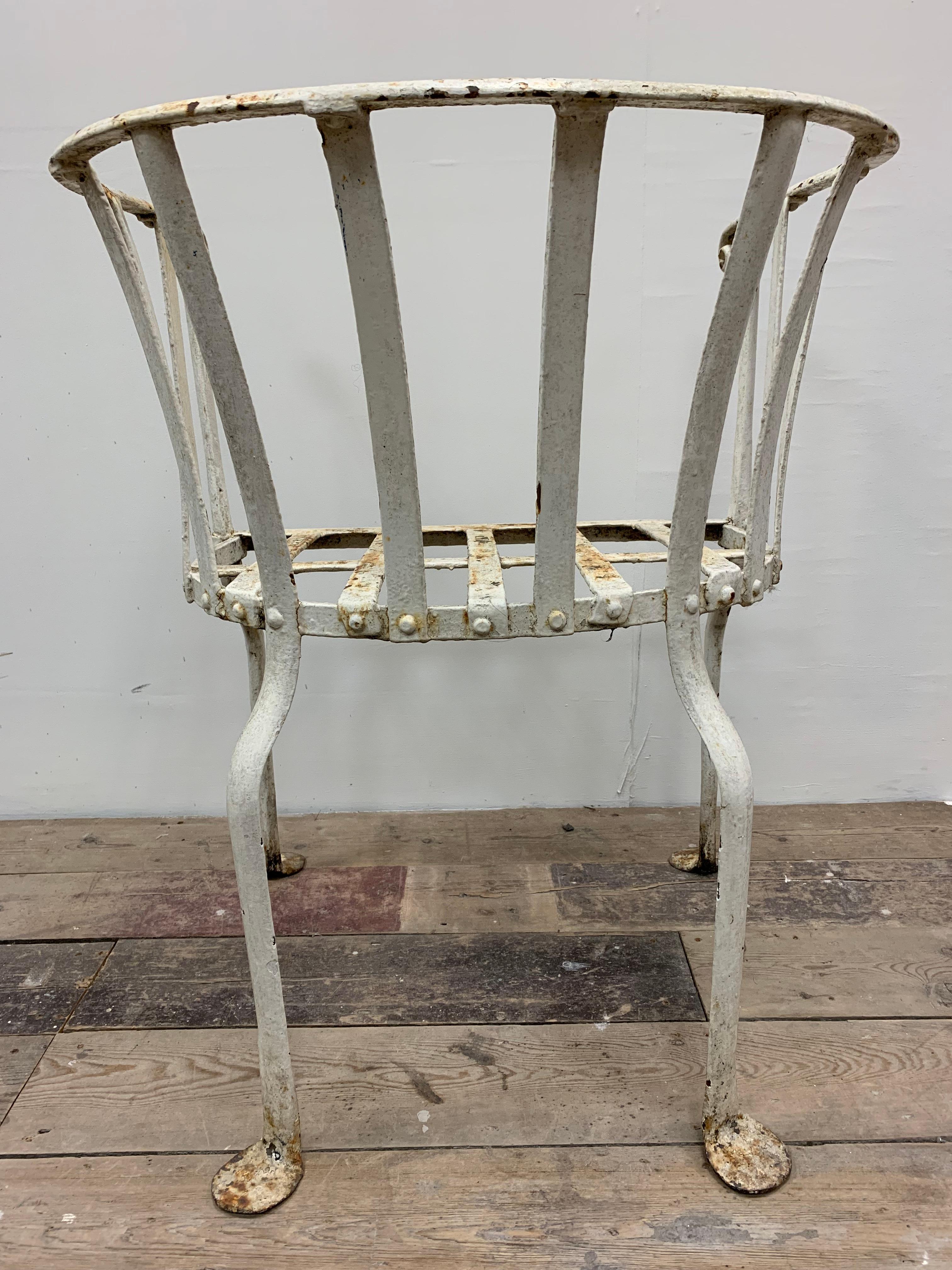 19th Century English Wrought Iron Garden Chair with a Curved Rounded Back For Sale 3