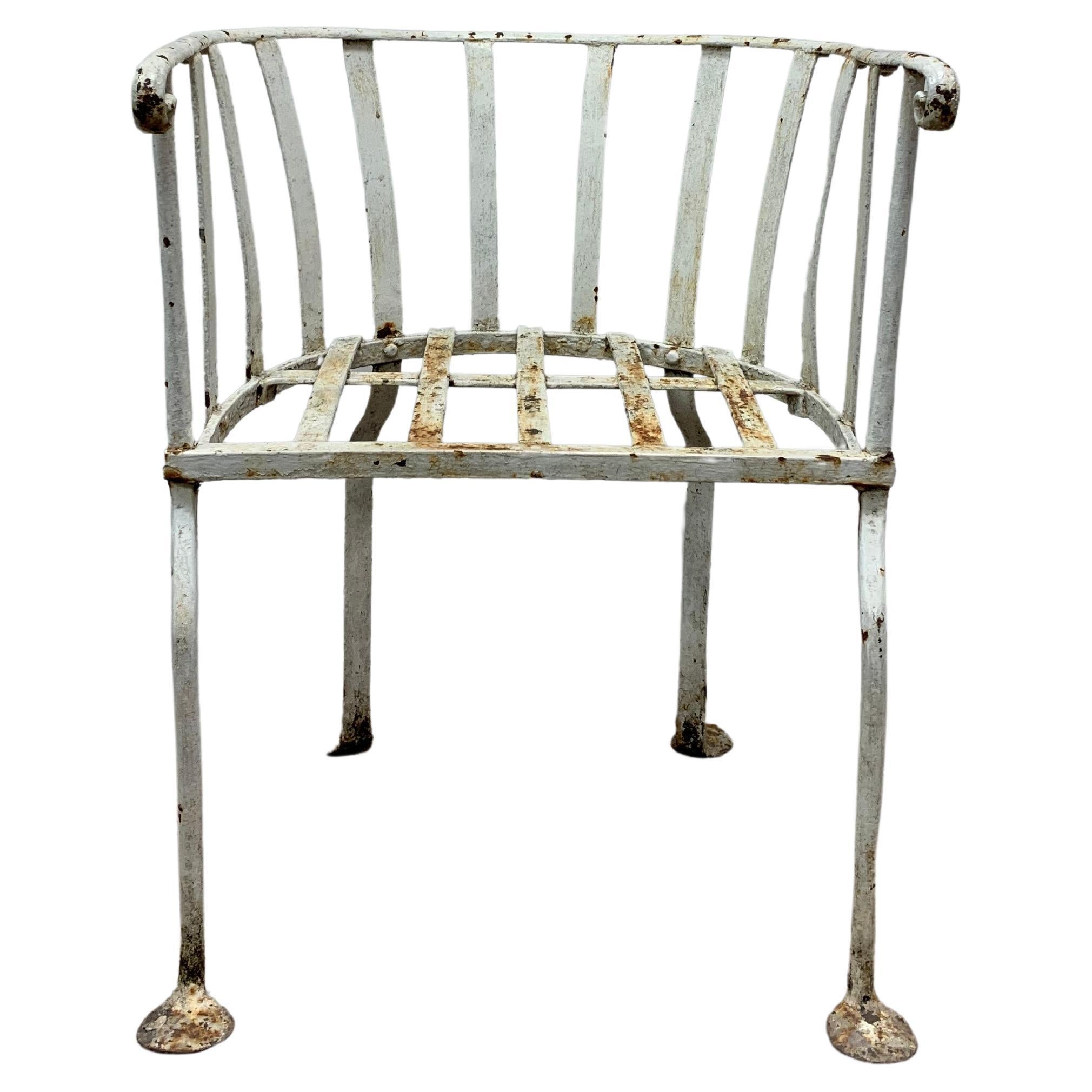 19th Century English Wrought Iron Garden Chair with a Curved Rounded Back For Sale