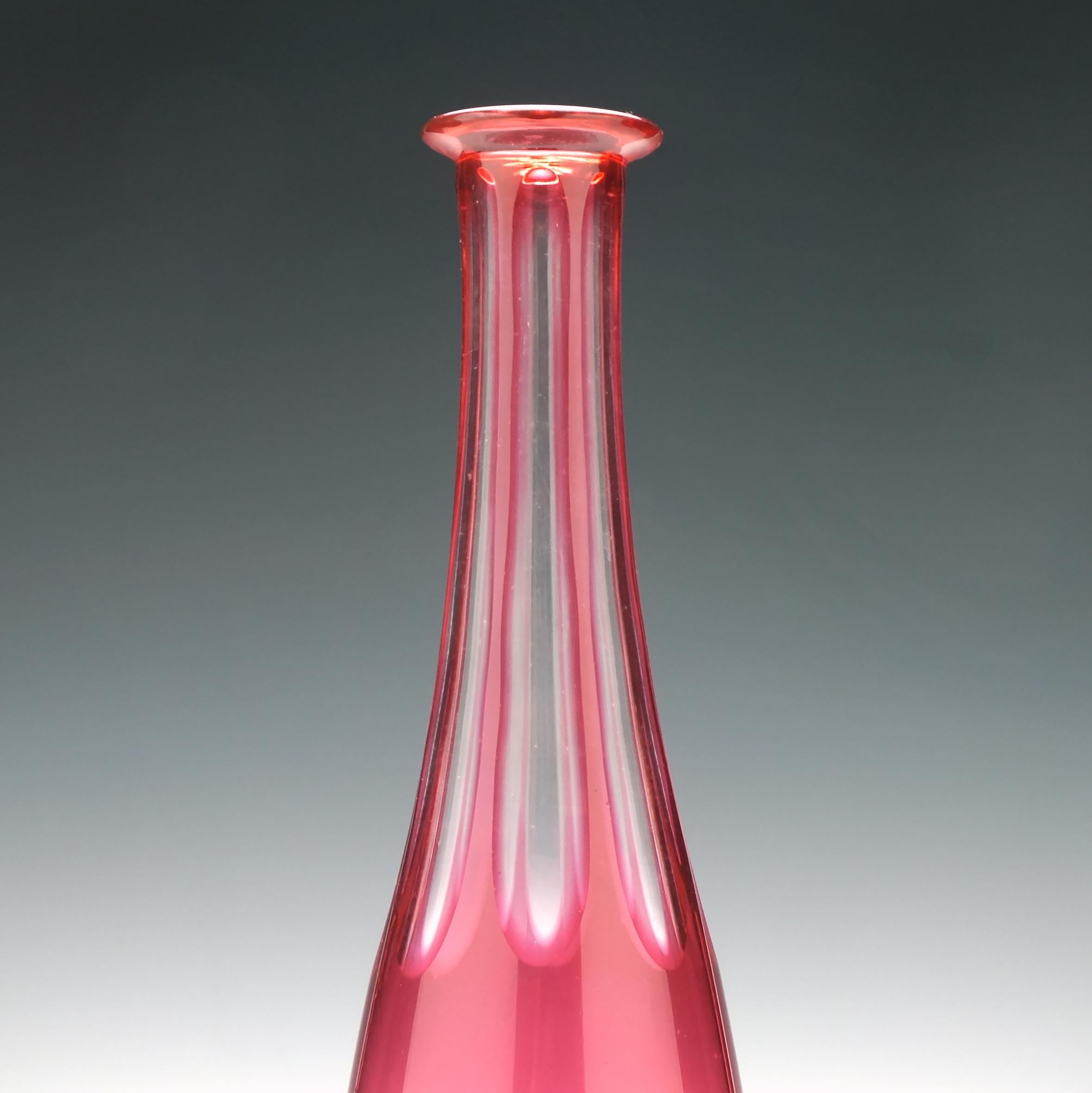19th Century Engraved Cranberry Glass Serving Bottle, circa 1860 For Sale 1