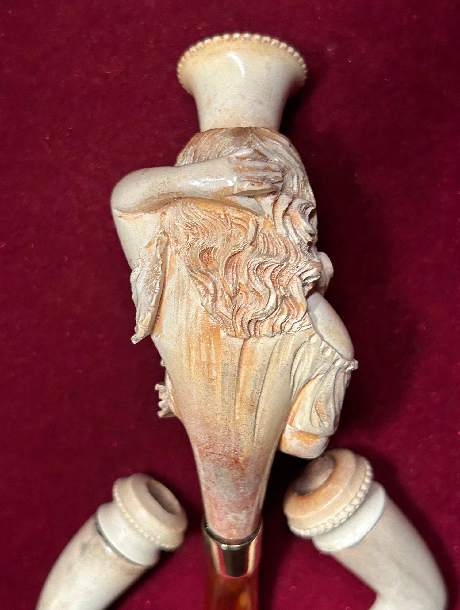 19th Century Erotic Meerschaum Pipe & Cheroot Holders of a Woman in Bed For Sale 8