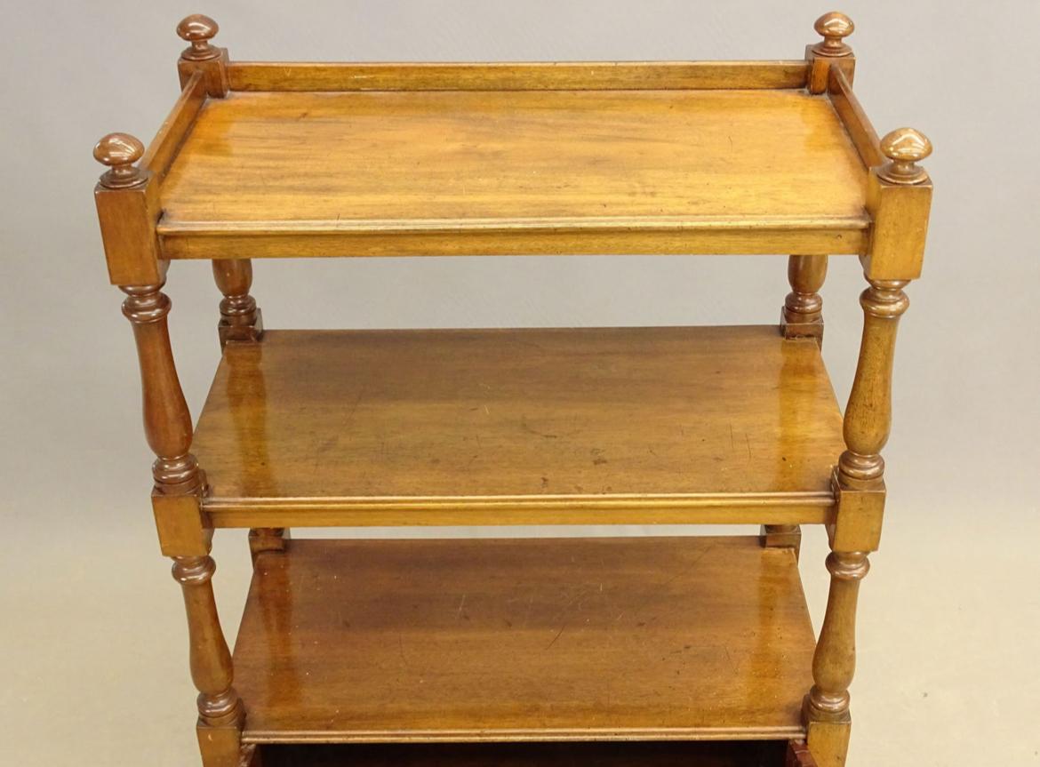19e siècle Etegere, Français Bon état - En vente à Doylestown, PA