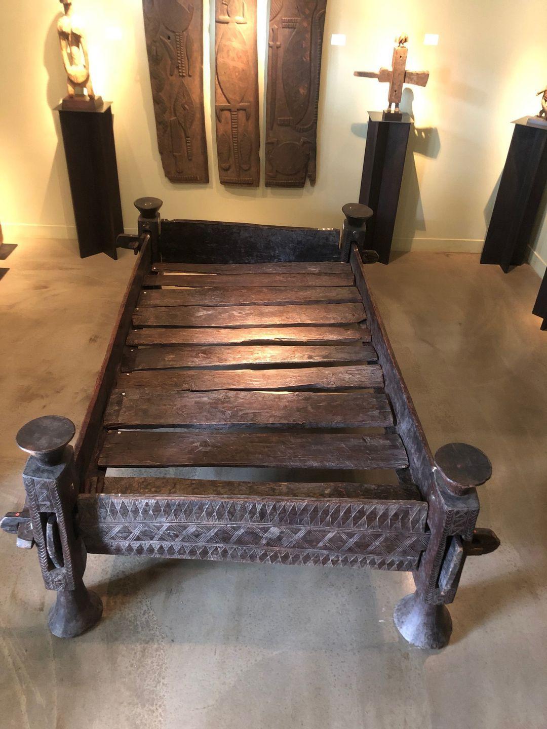 Tribal 19th Century Ethiopian Royal Bed (Former Tekalegn Besapa Collection) For Sale